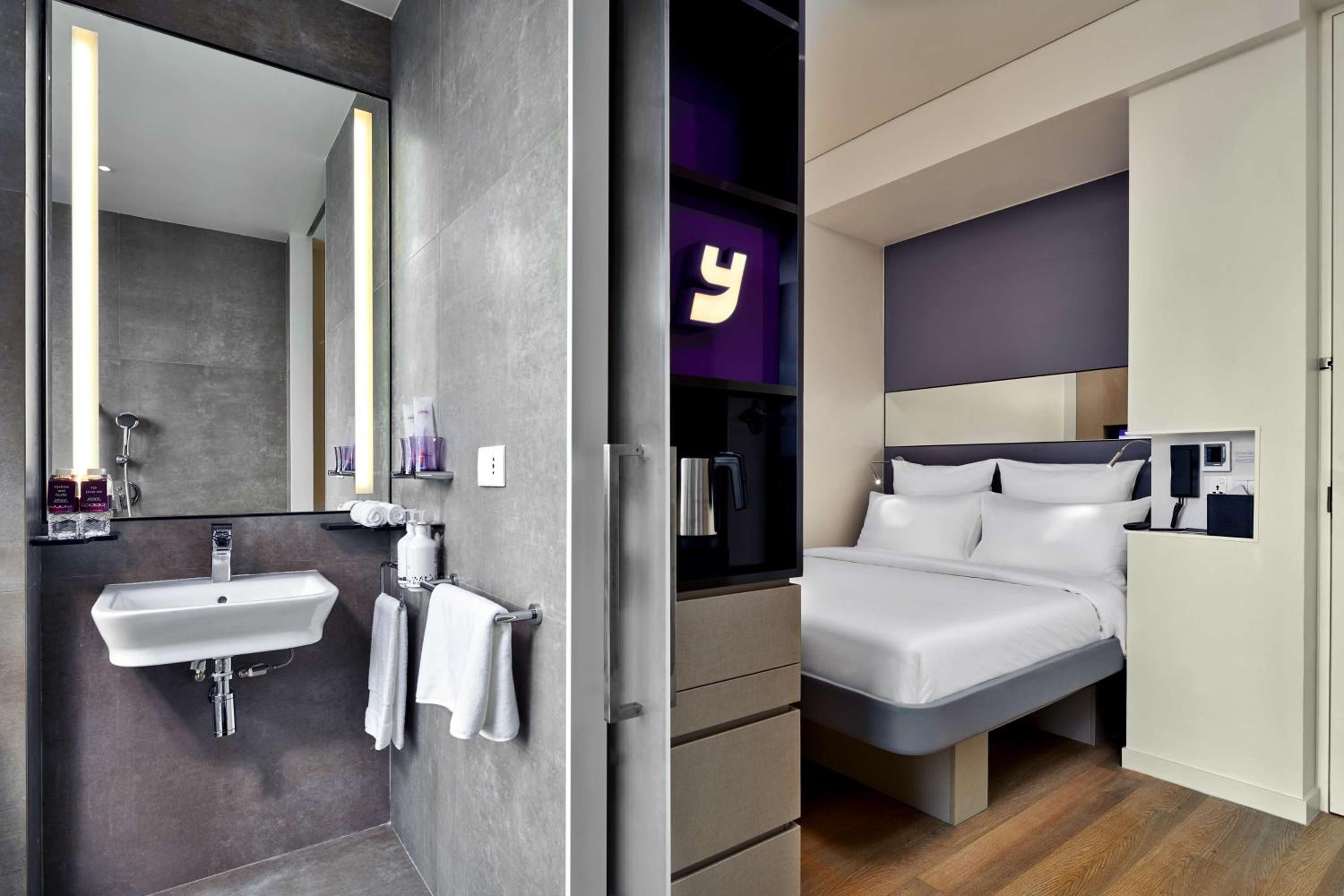 Singapore Vacations - YOTEL Singapore Orchard Road - Property Image 5
