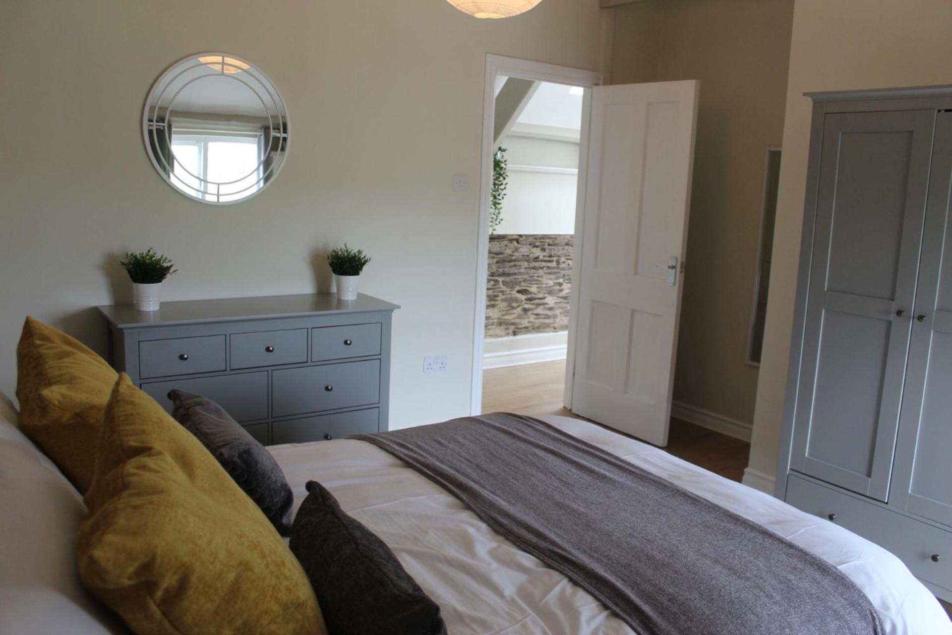 Ryelands Cottage view 2