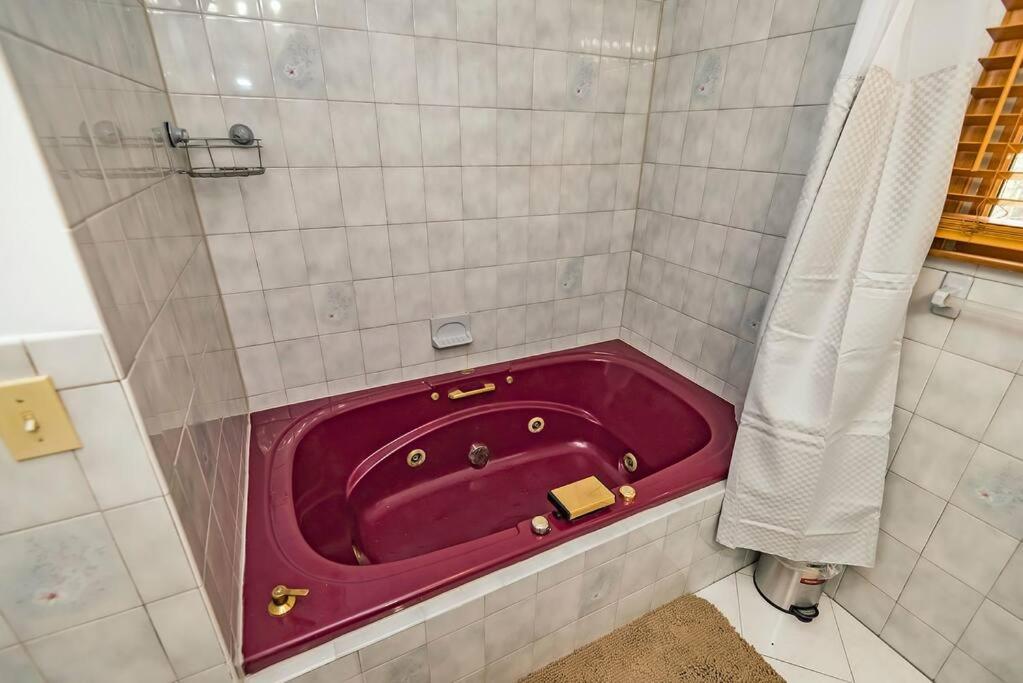 Charming Residential Home with Lots of fun view 3