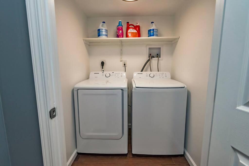Charming Residential Home with Lots of fun view 5