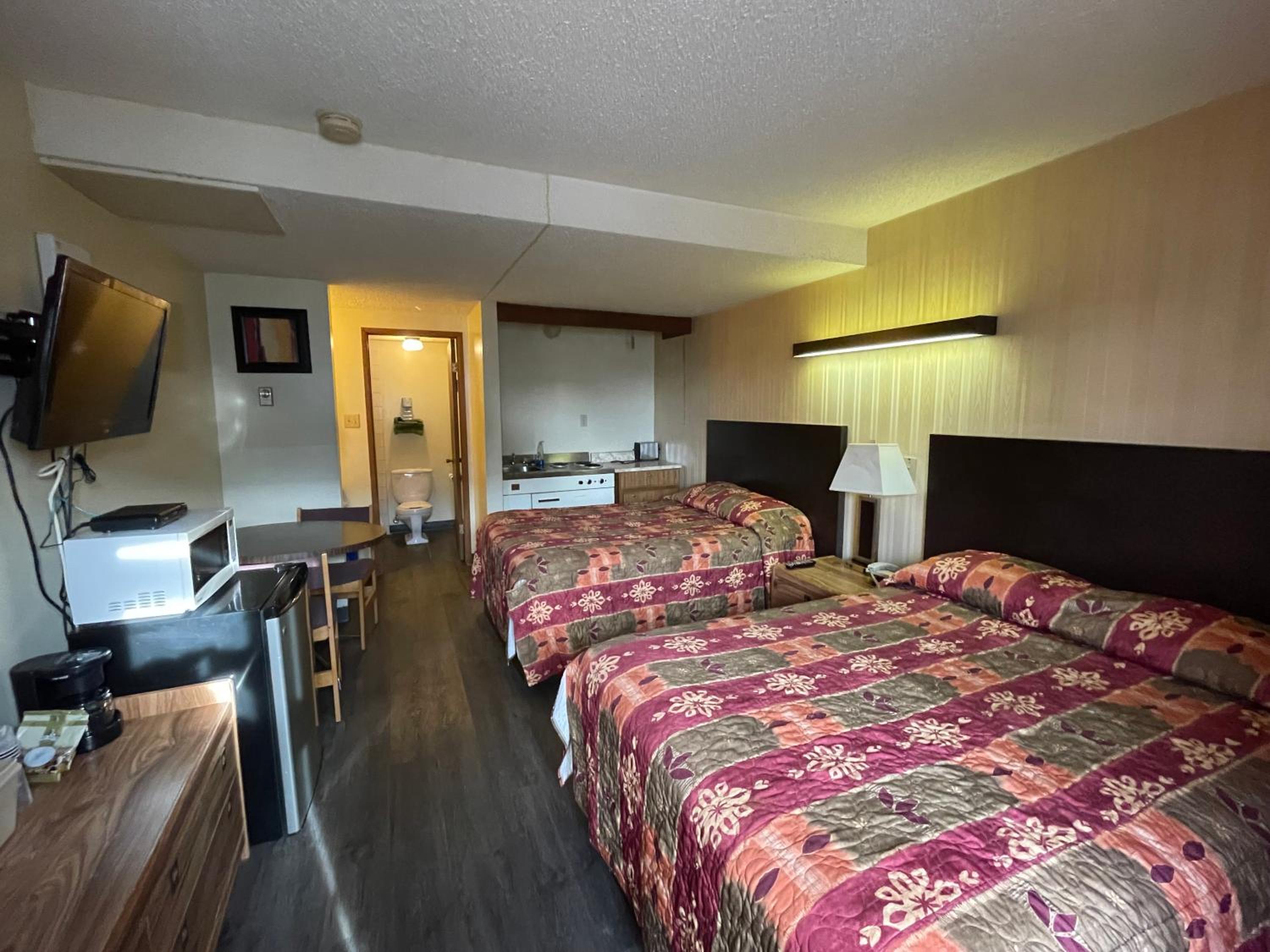 Circle 6 Motel
