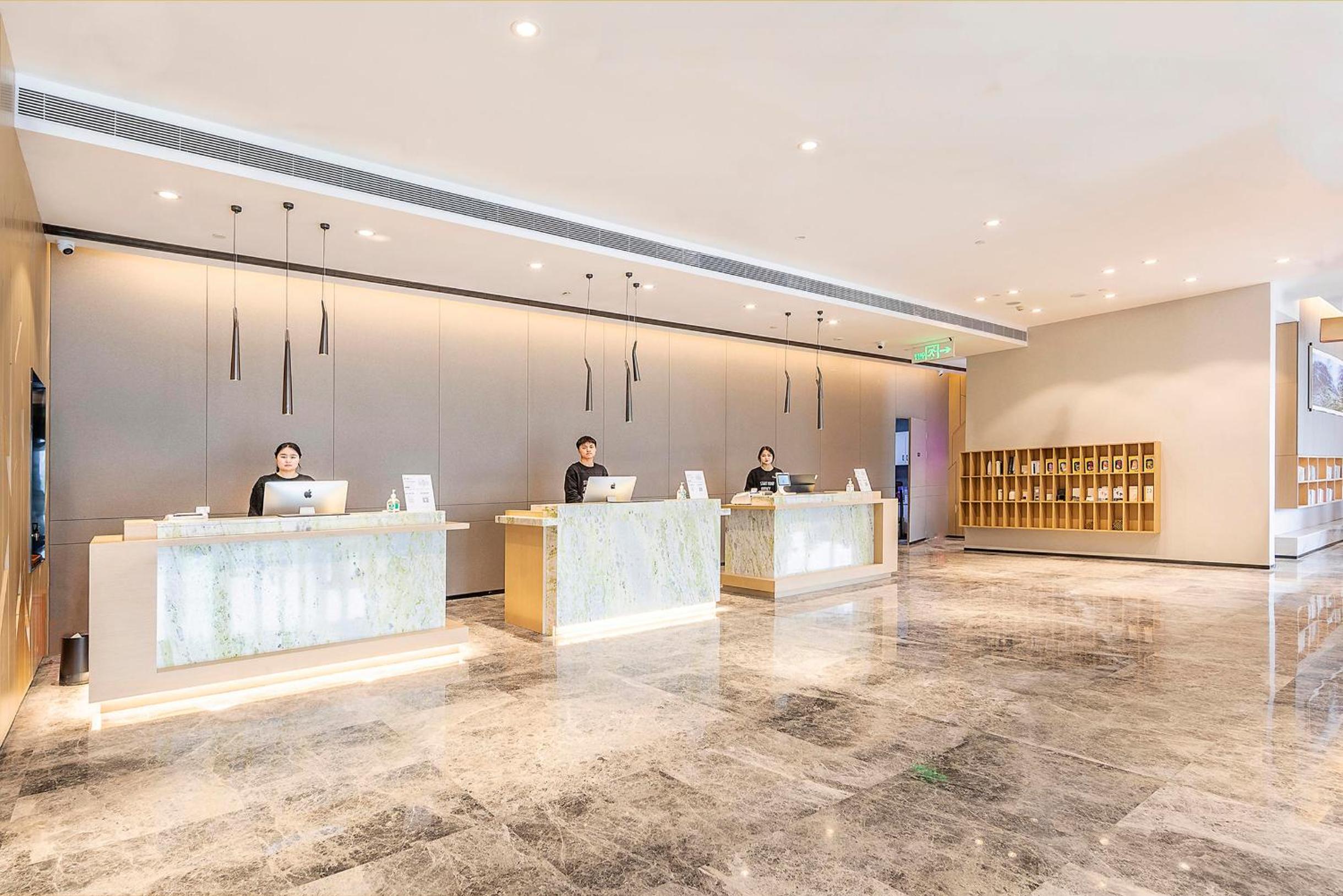 Atour Hotel Zhengzhou Xinzheng International Airport