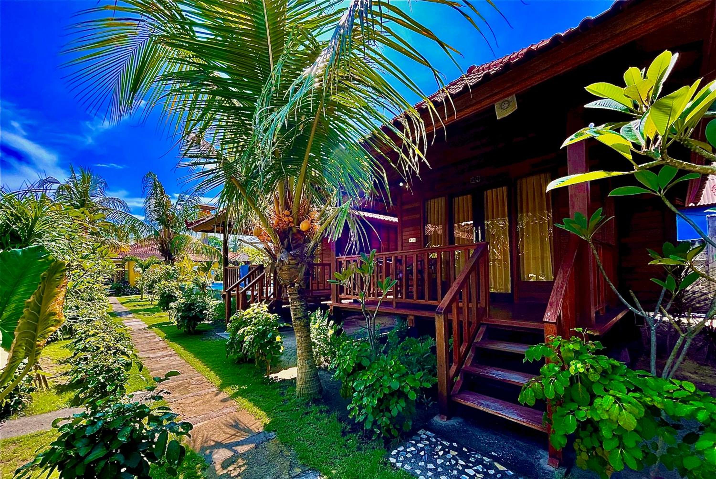 Lembongan Tropical Guesthouse view 5