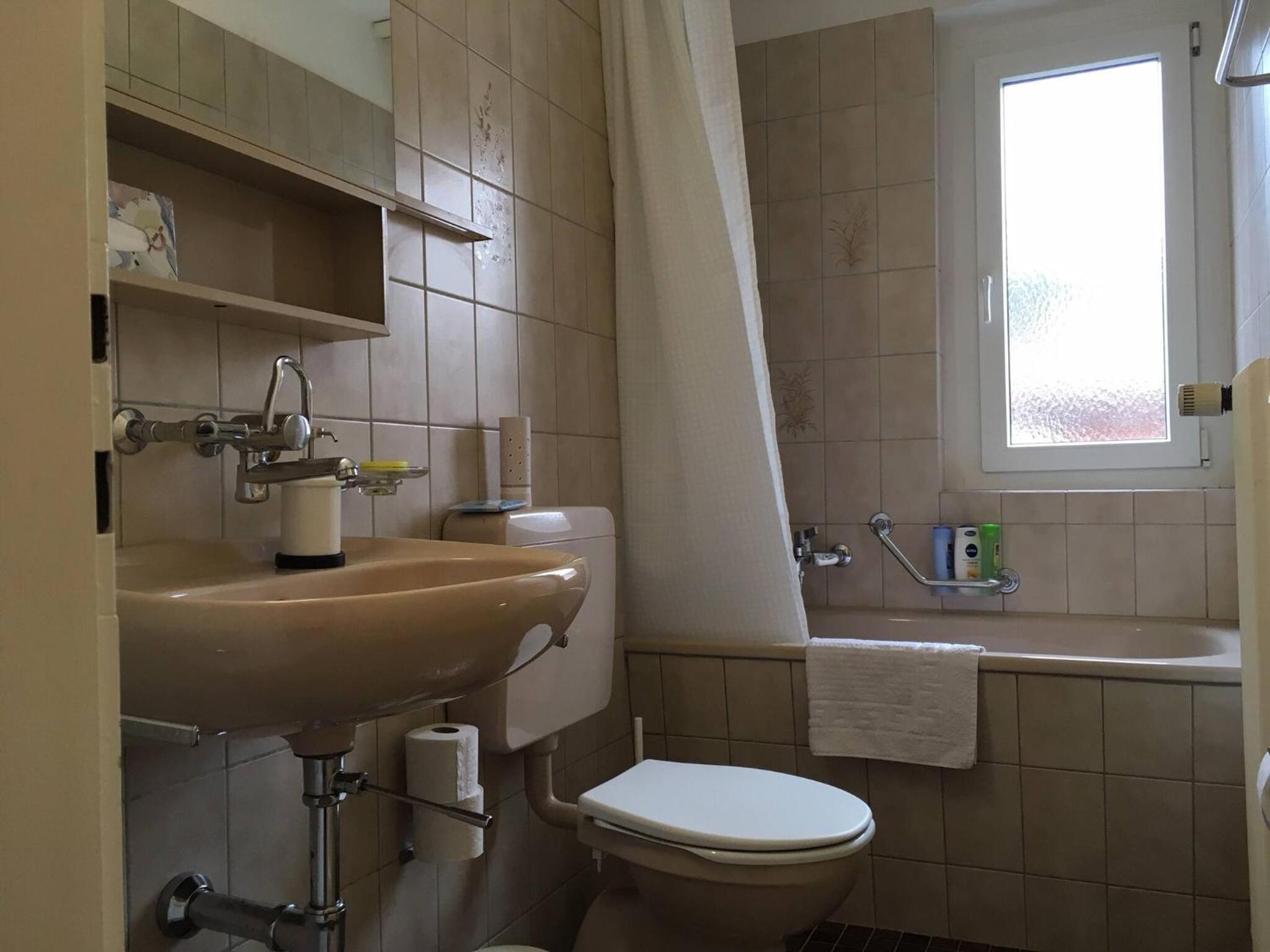 2 rooms with balcony, central, quiet location