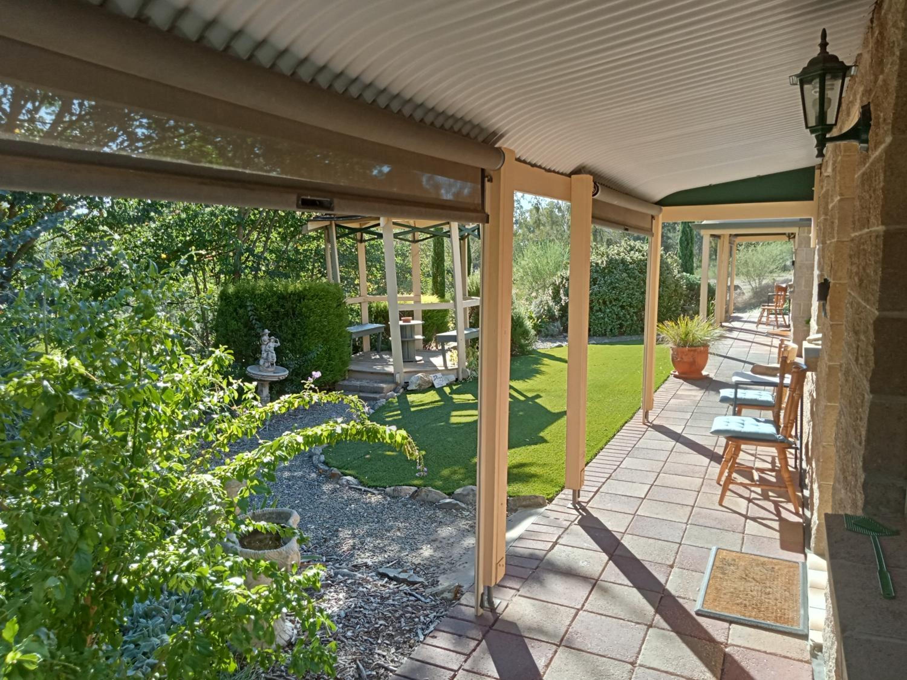 Riesling Trail & Clare Valley Cottages