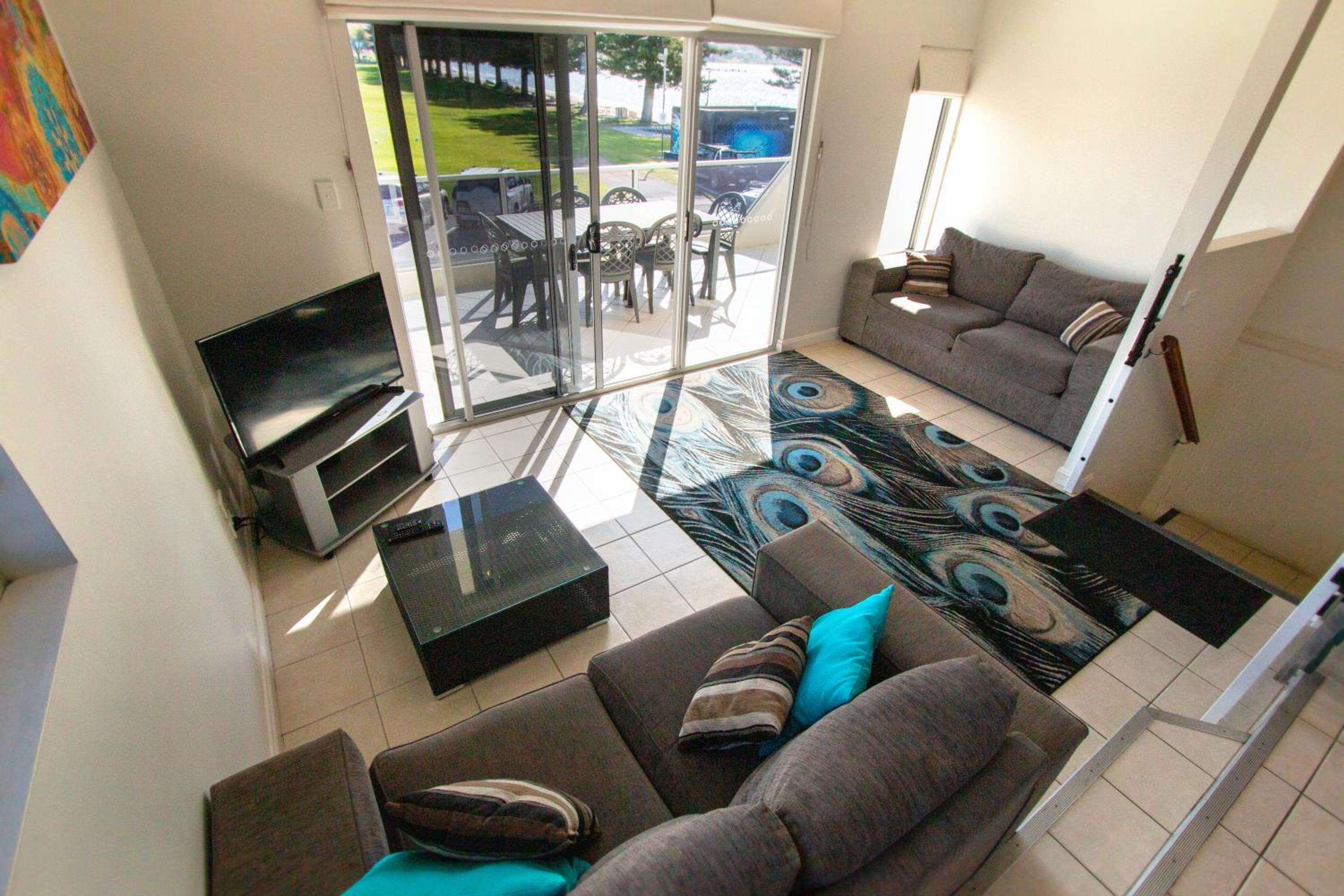 Tasman Beachside Apartment view 4