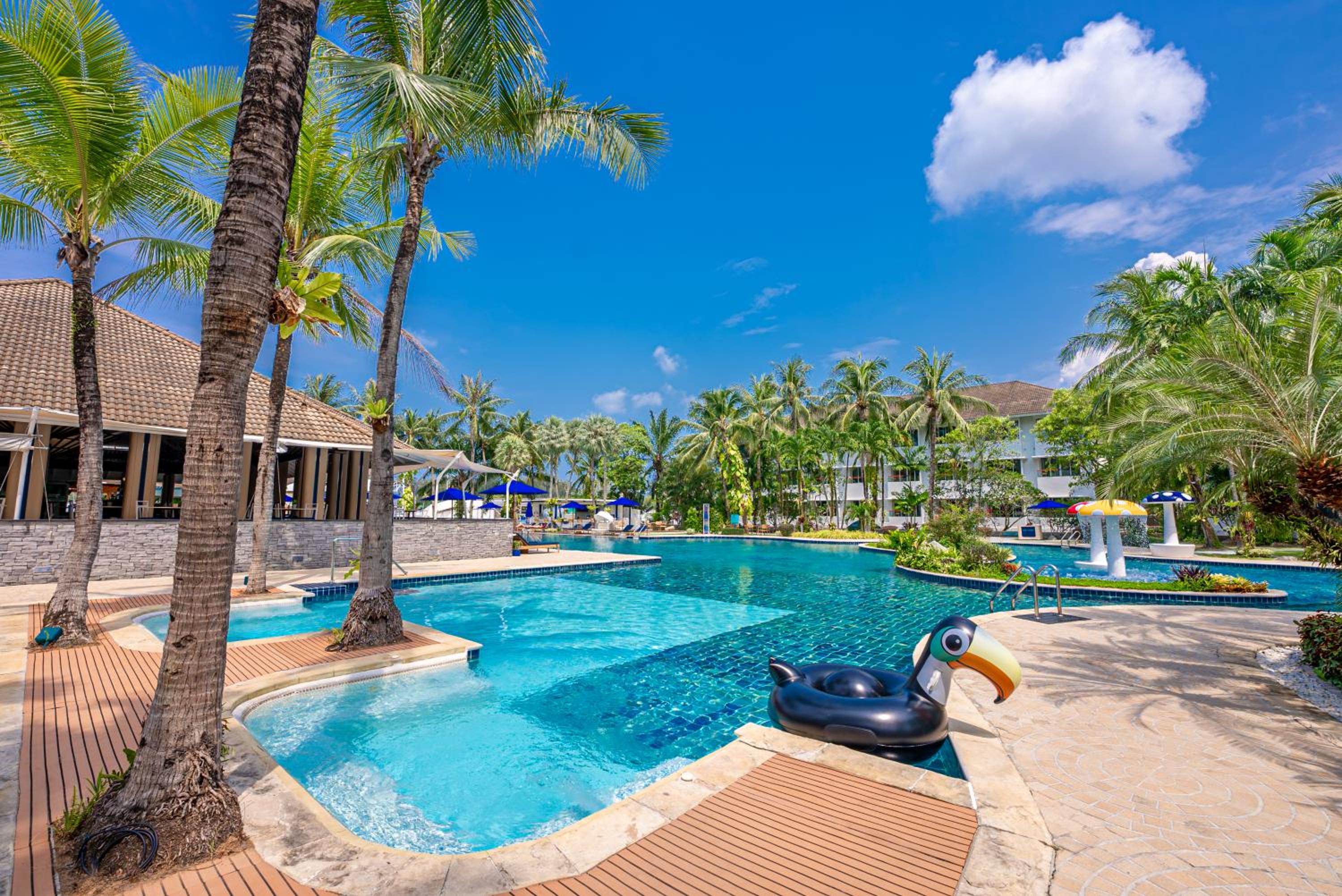 NH Boat Lagoon Phuket Resort - Image 3