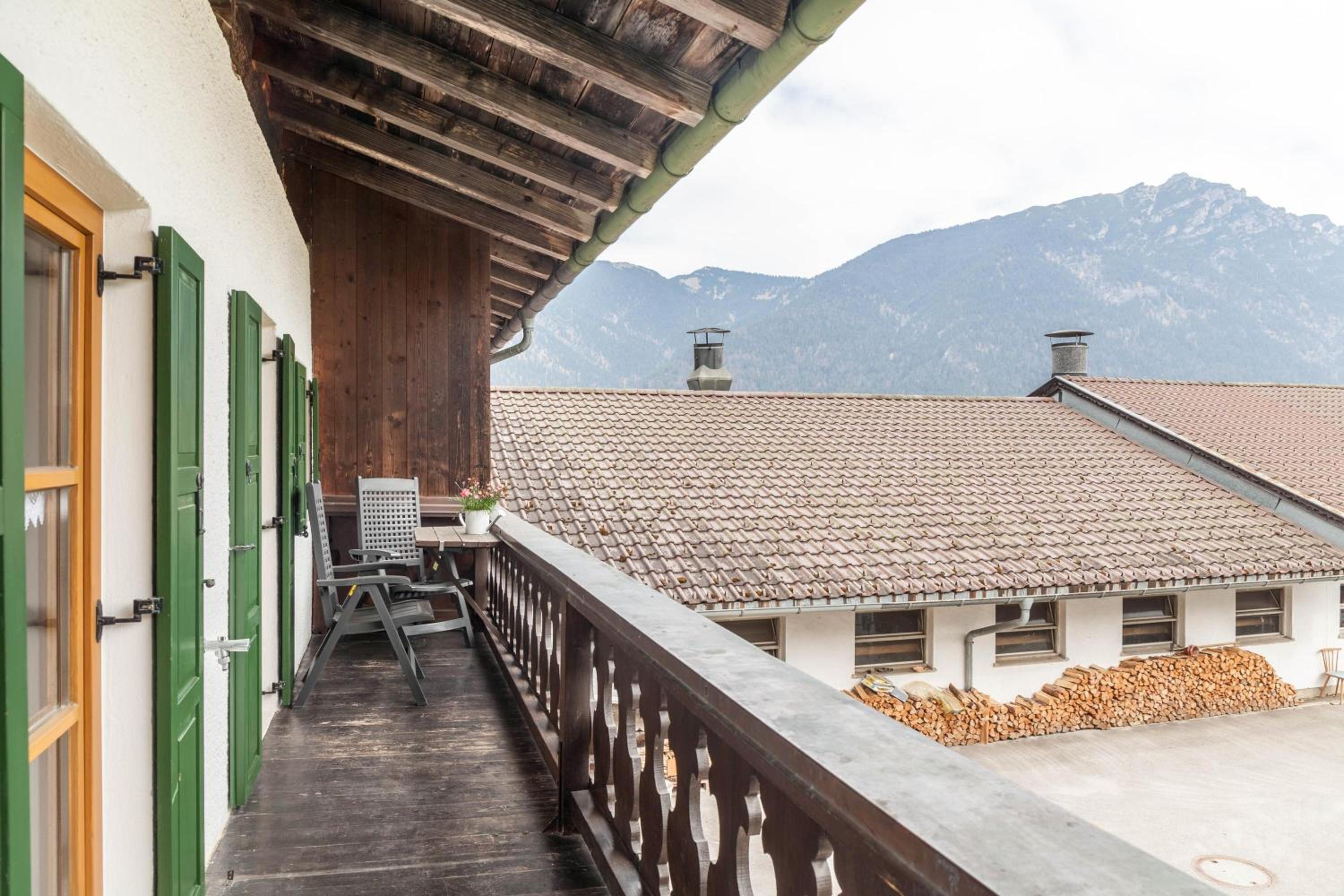 Haus Niklos - Wank view 2