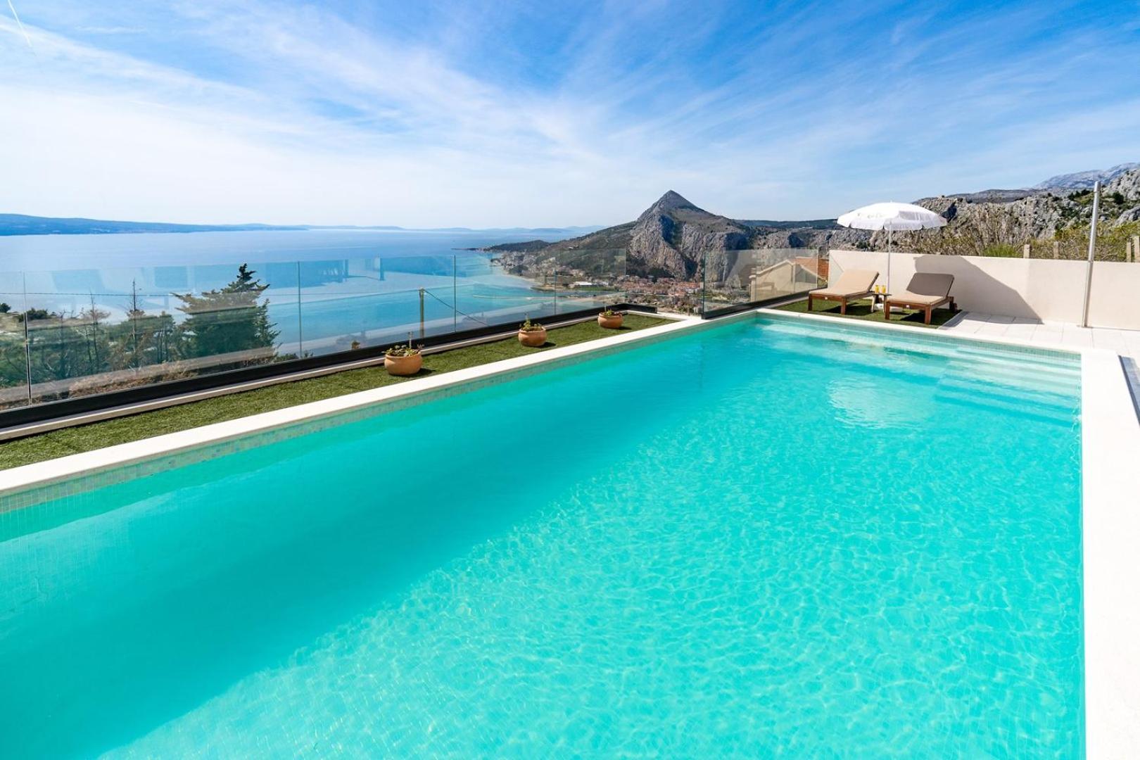 Villa BAMM with heated 36sqm pool, 5 en-suite bedrooms and panoramic sea views view 5