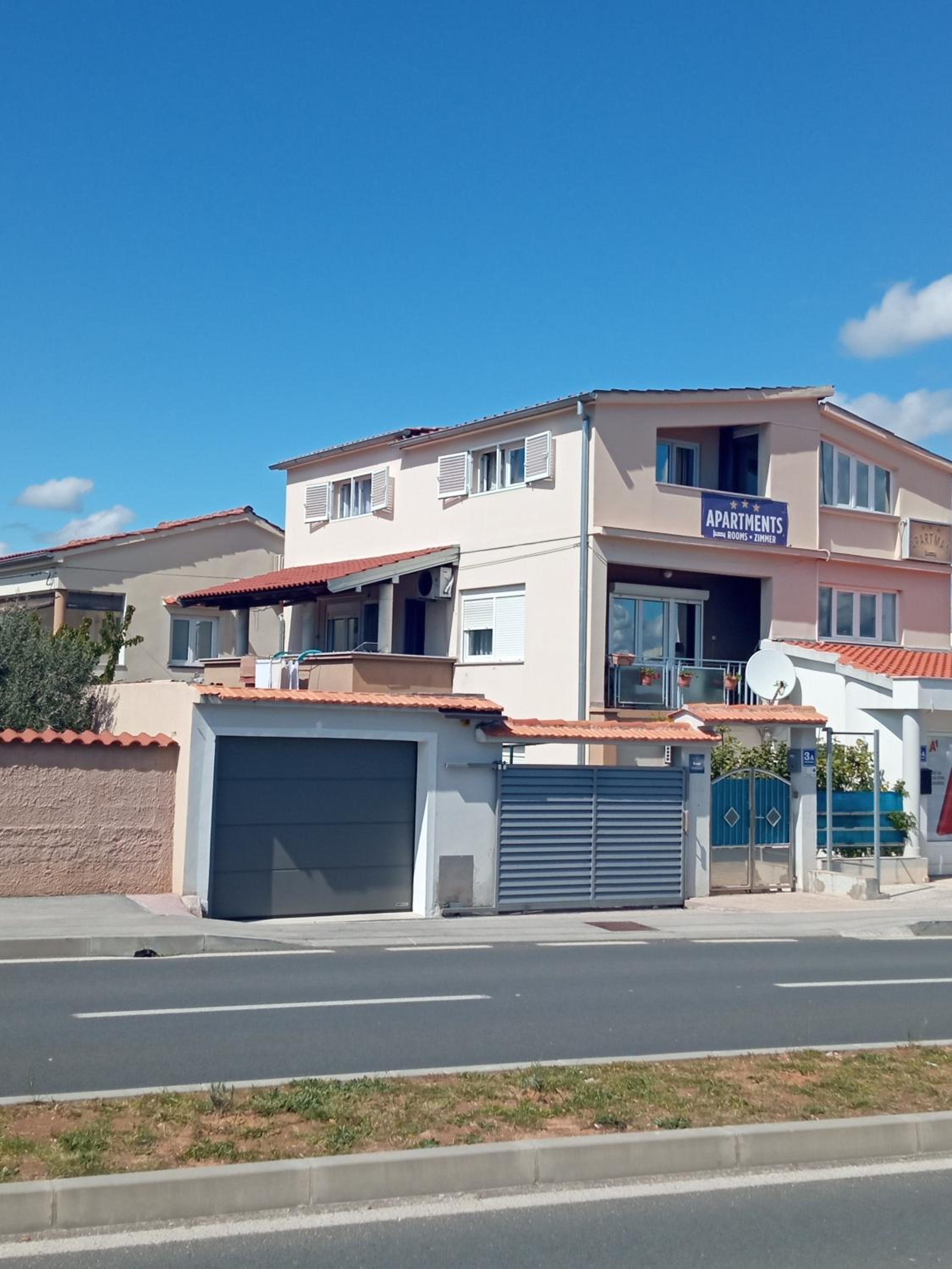 Apartment Meri- near the Zadar main bus station view 3