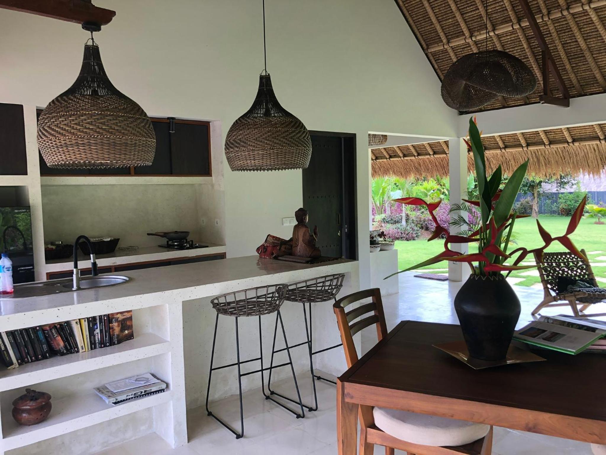 Villa WHITE KAROUNA view 3