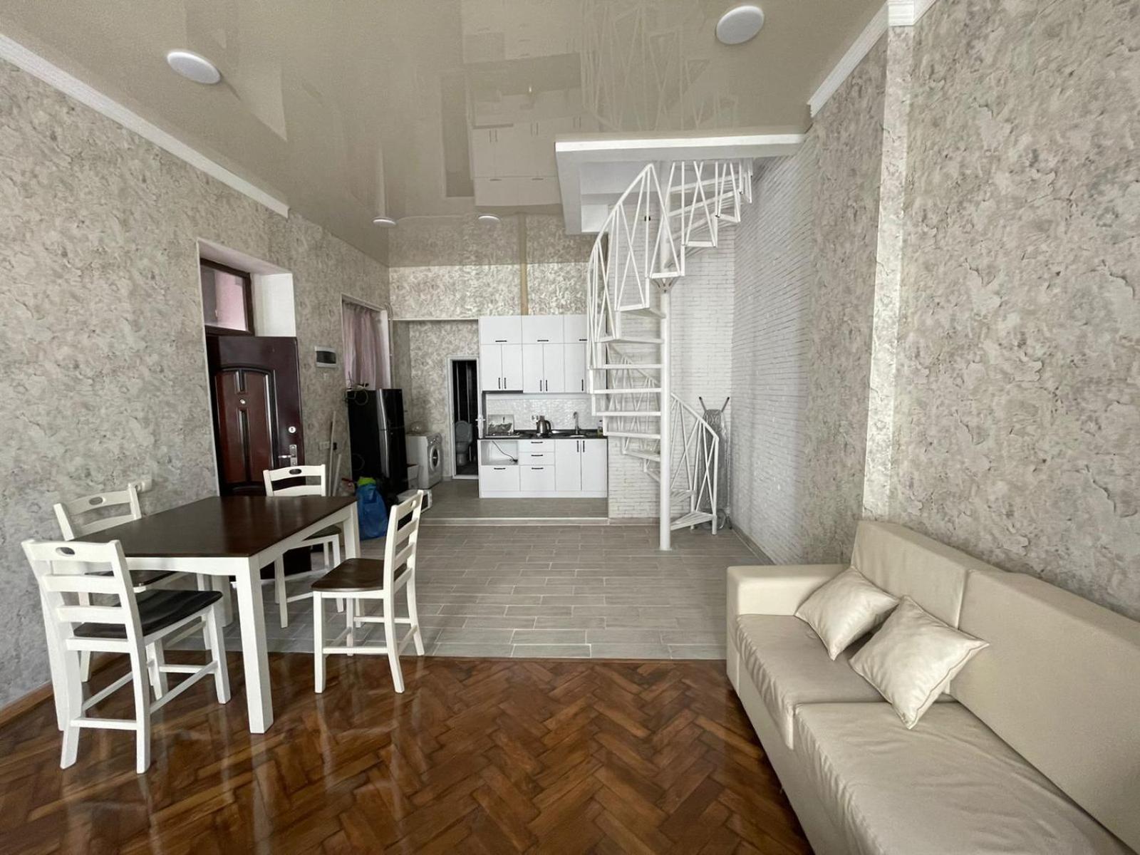 Центр города Батуми Apartment Rustaveli 13