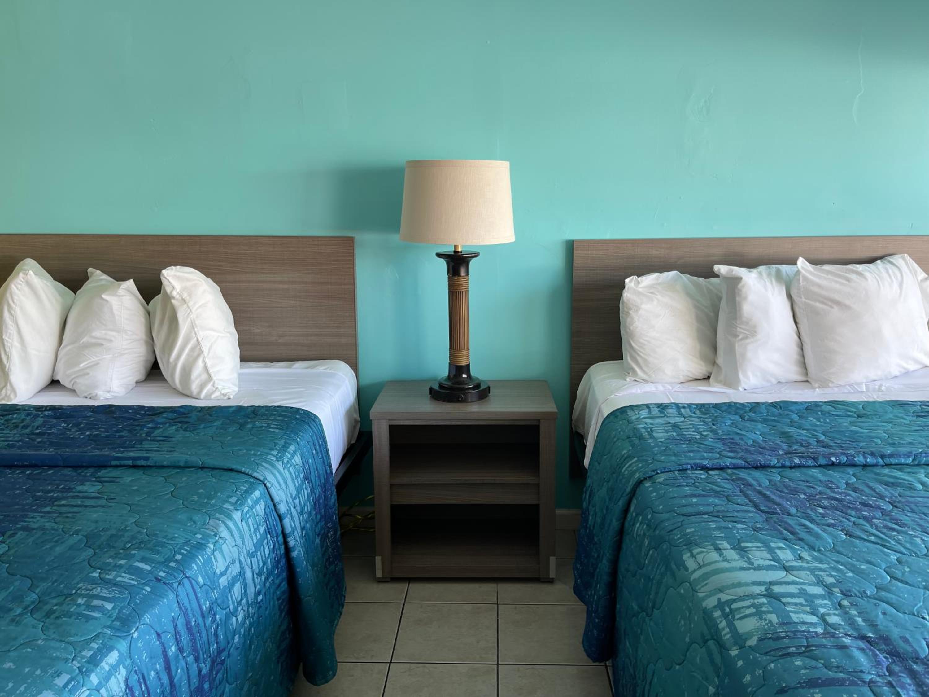 Bird of Paradise Motel