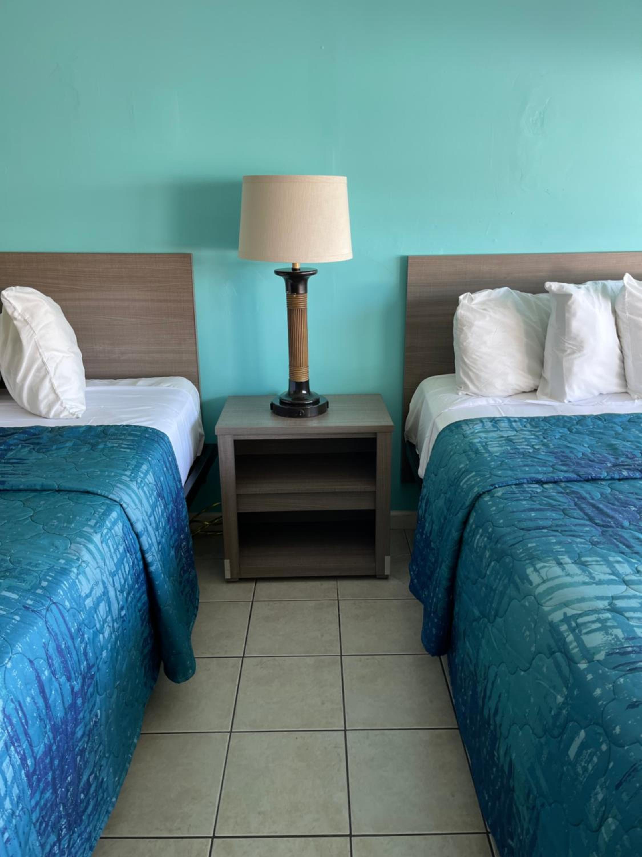 Bird of Paradise Motel