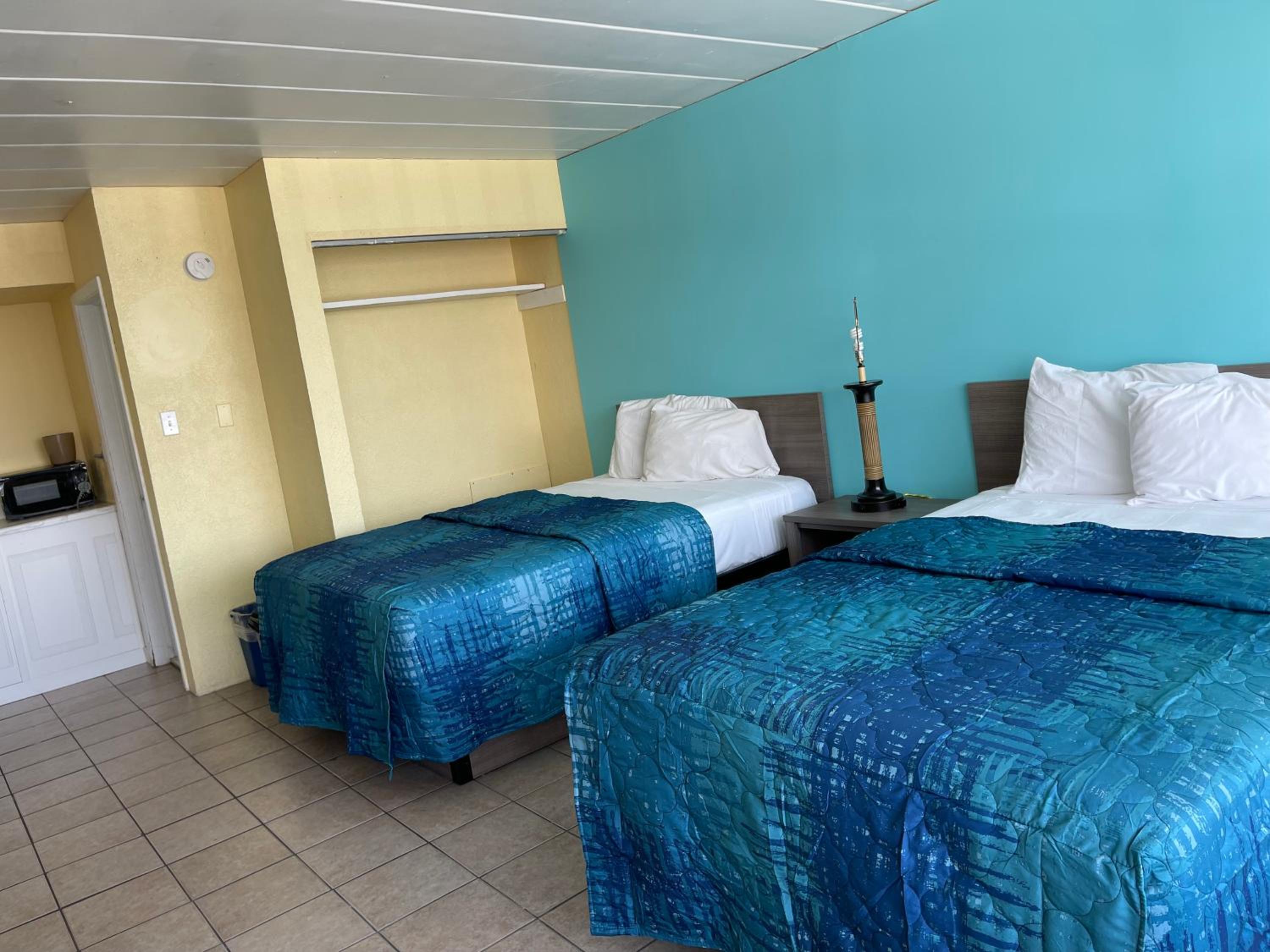 Bird of Paradise Motel