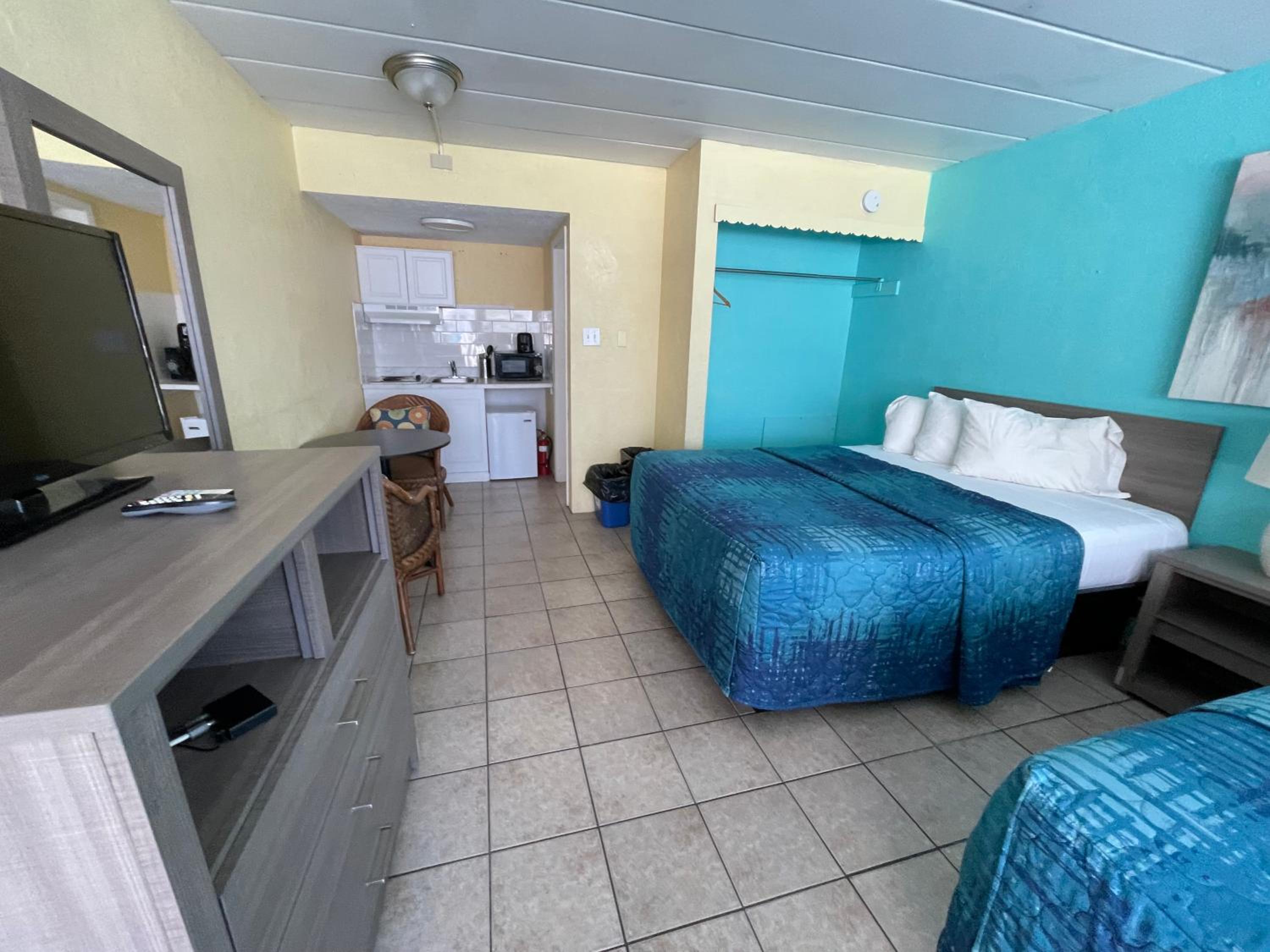 Bird of Paradise Motel