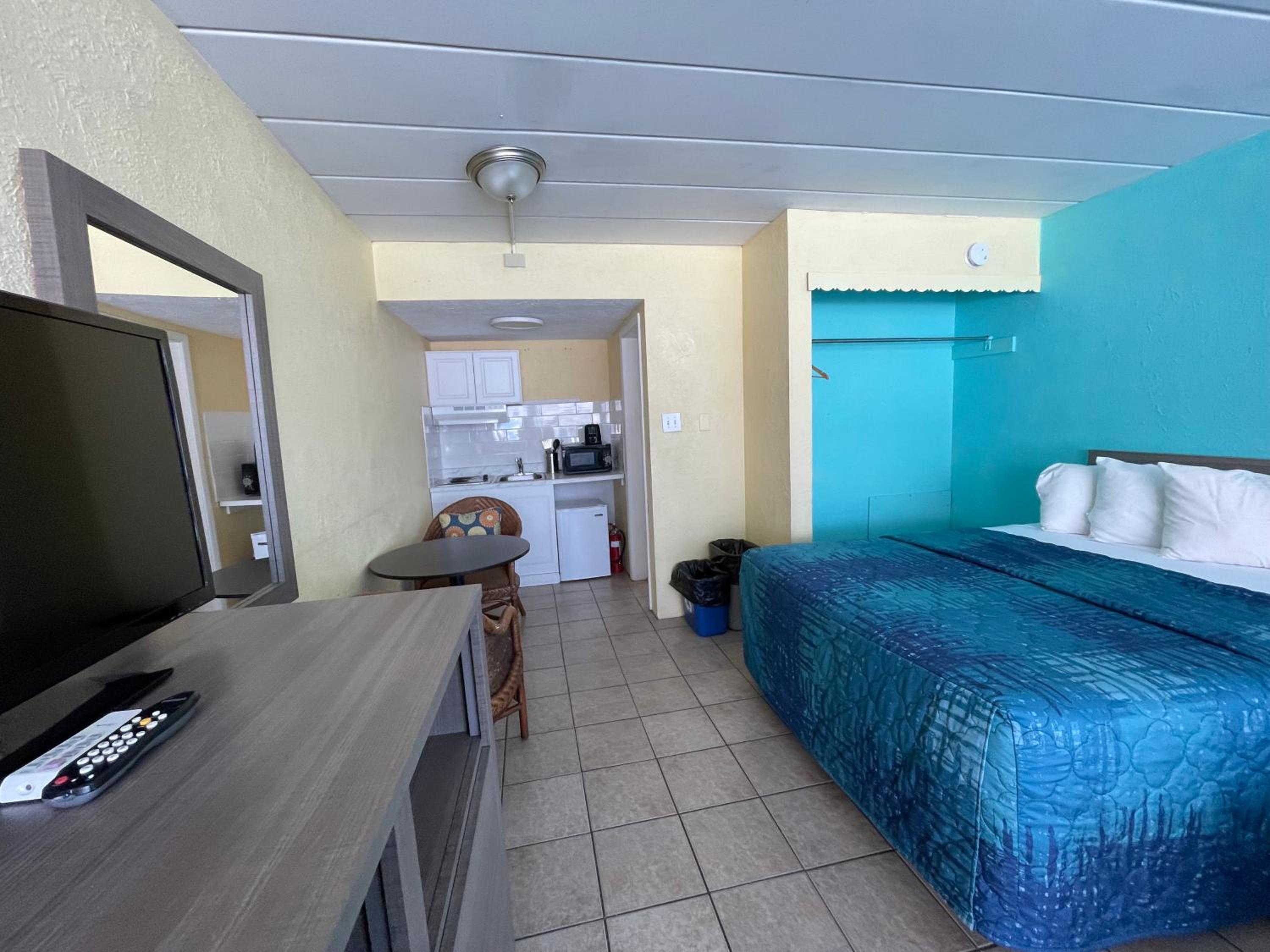 Bird of Paradise Motel
