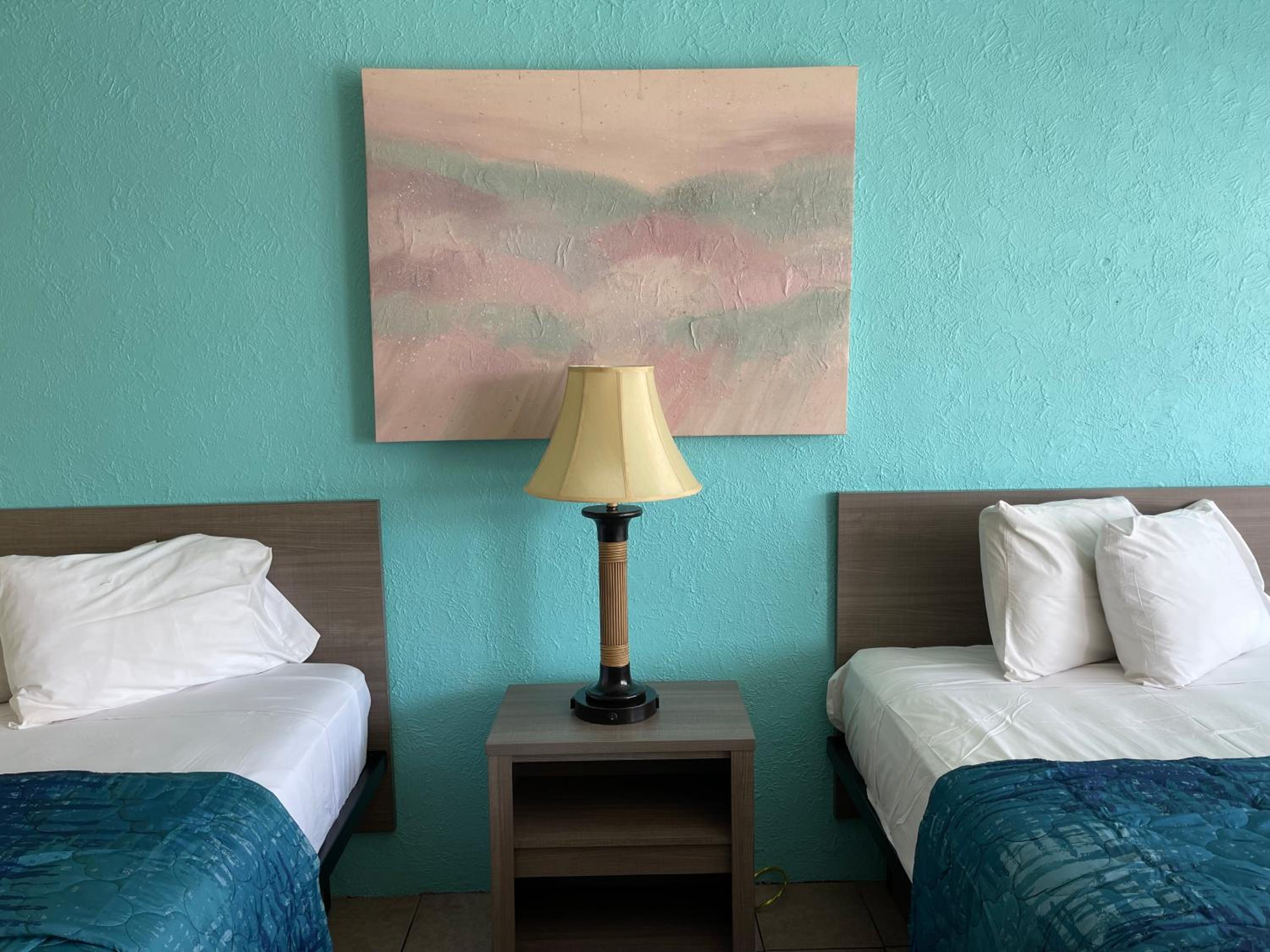 Bird of Paradise Motel