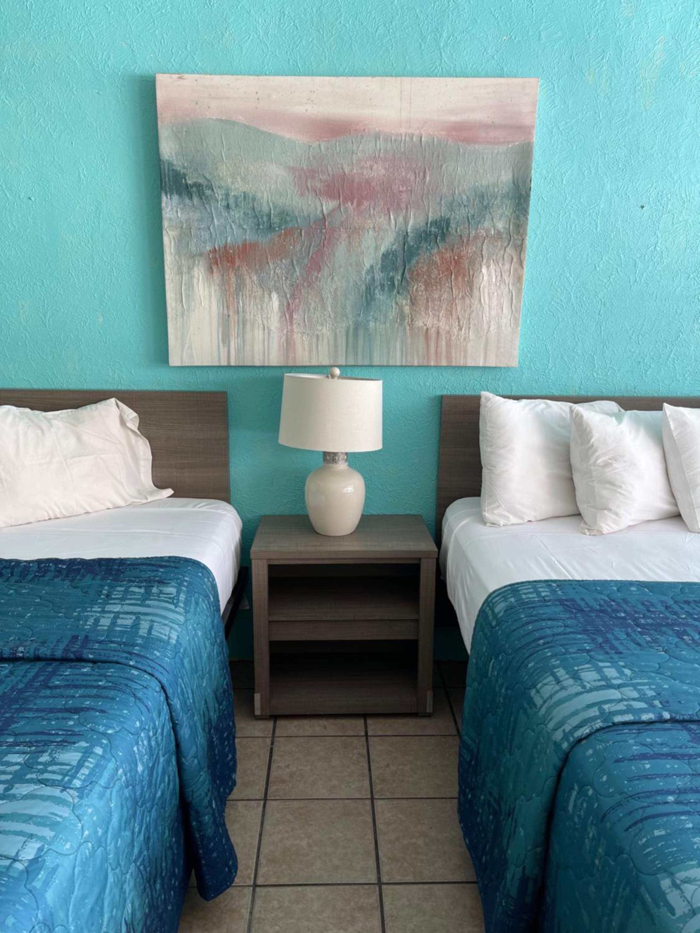 Bird of Paradise Motel