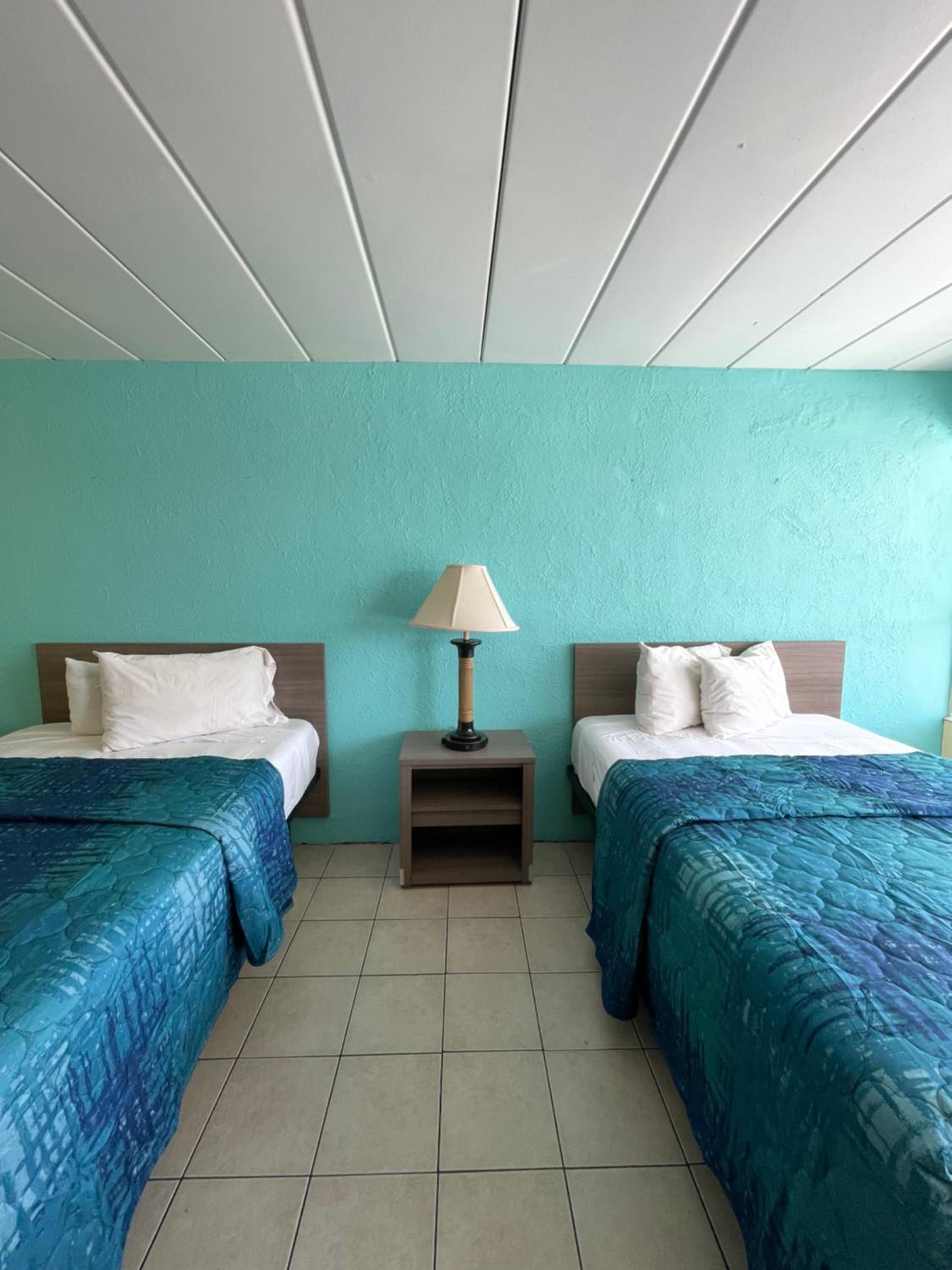 Bird of Paradise Motel