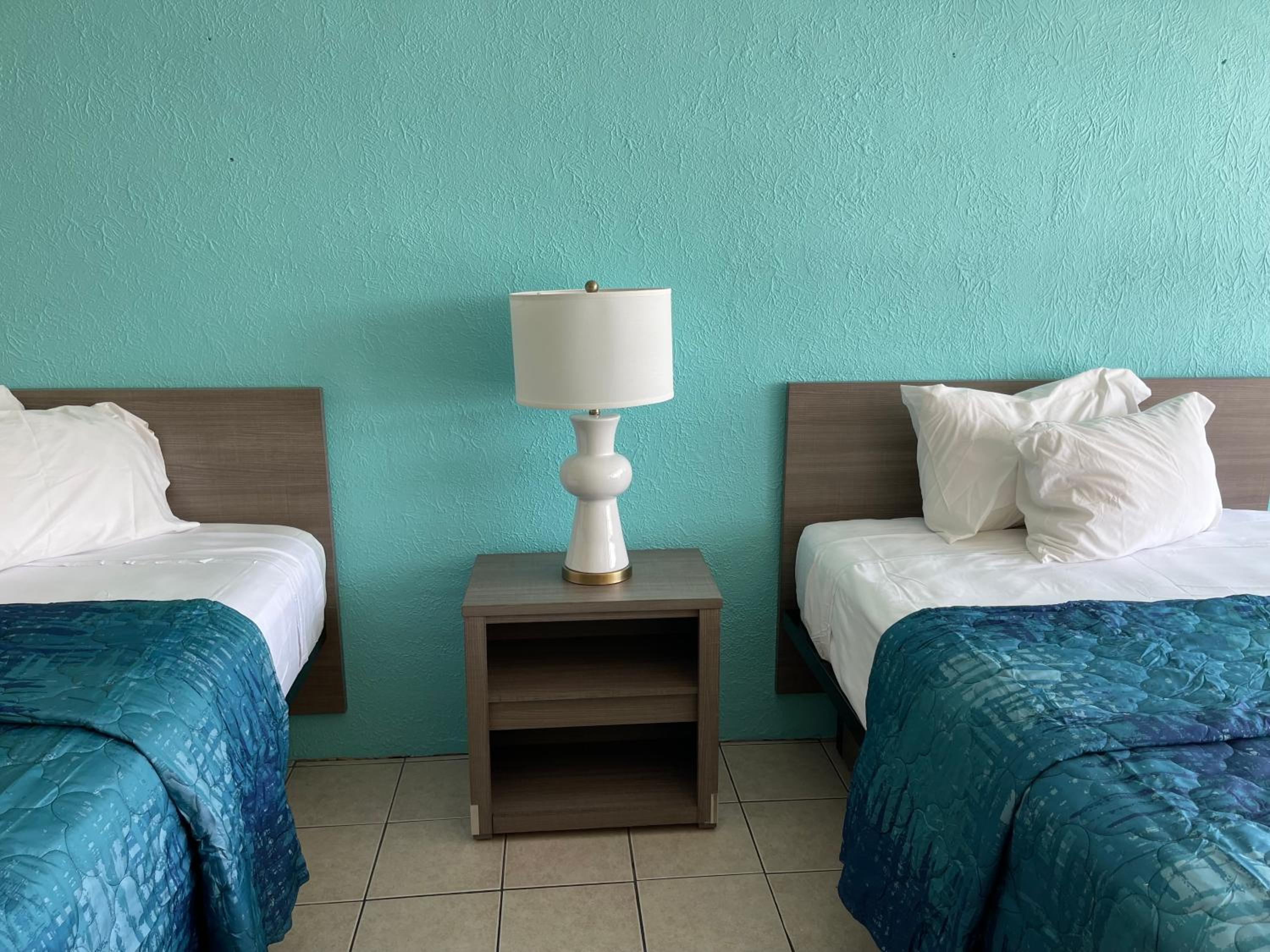 Bird of Paradise Motel
