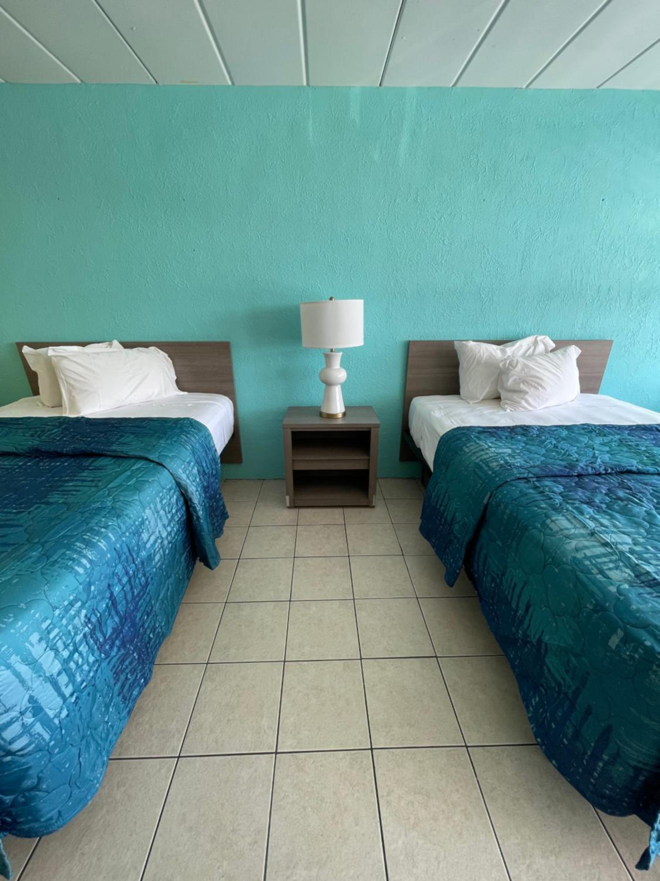 Bird of Paradise Motel