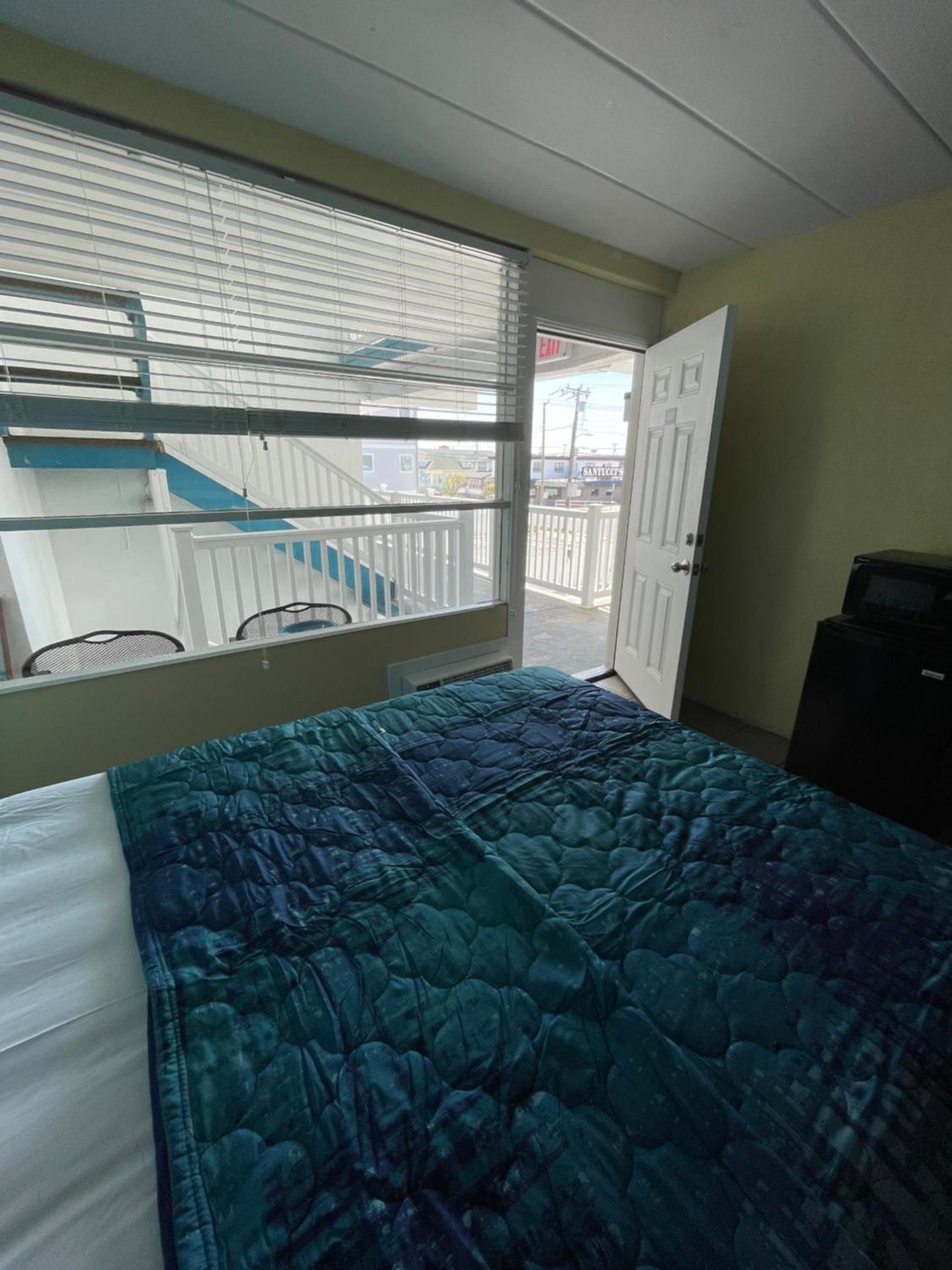 Bird of Paradise Motel