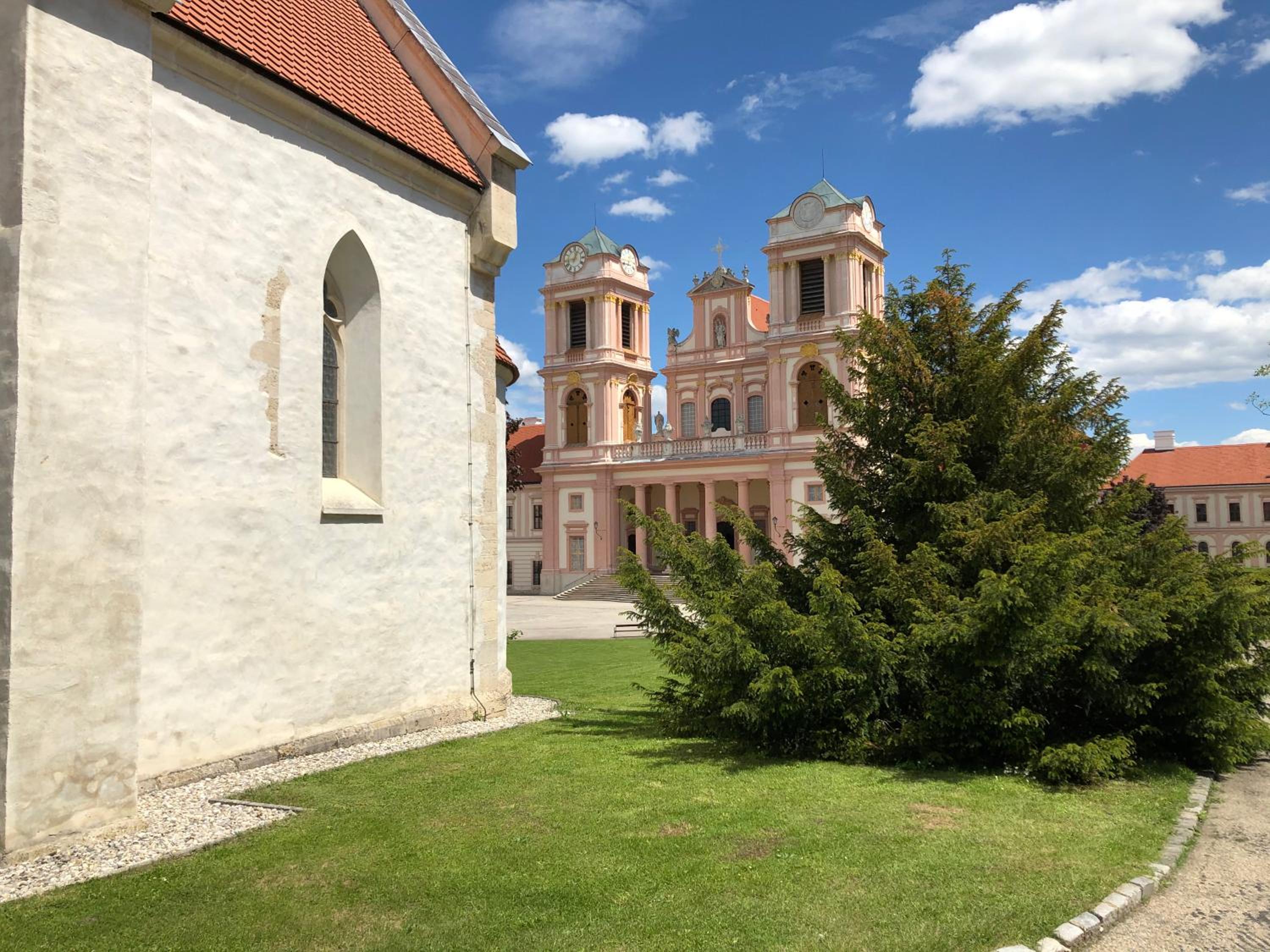 Gästehaus Benediktinerstift Göttweig - Bed & Breakfast Monastery