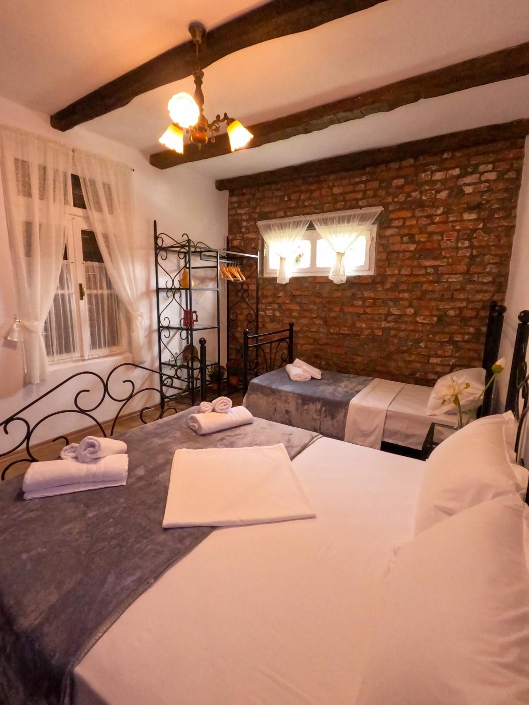InTown Guesthouse Shkoder