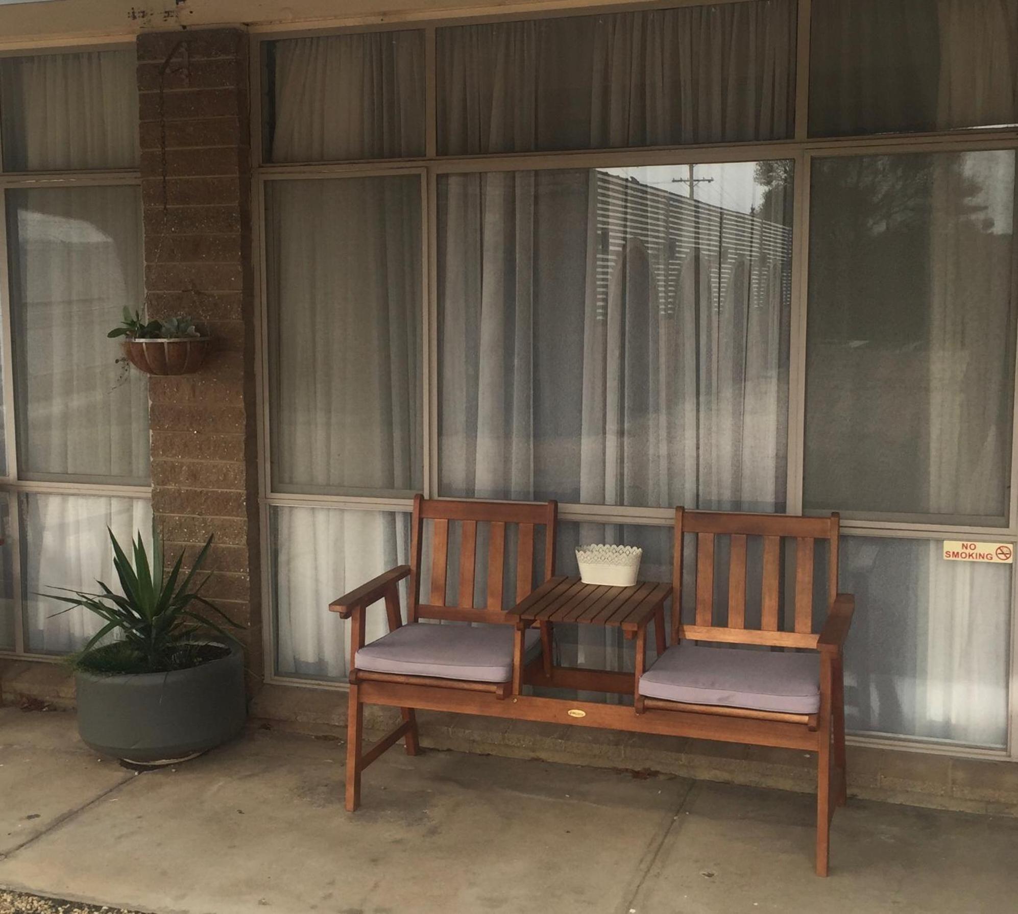 Thomas Lodge Motel