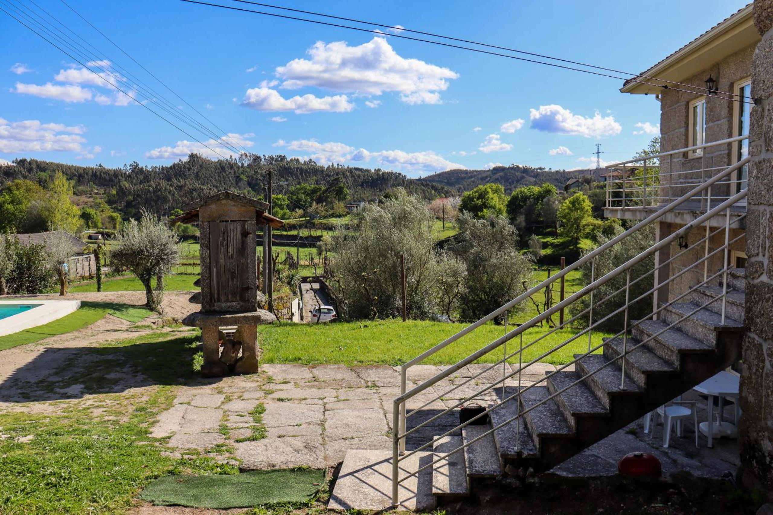 Casa da Laranjeira Turismo Rural by Gerês Casas view 5