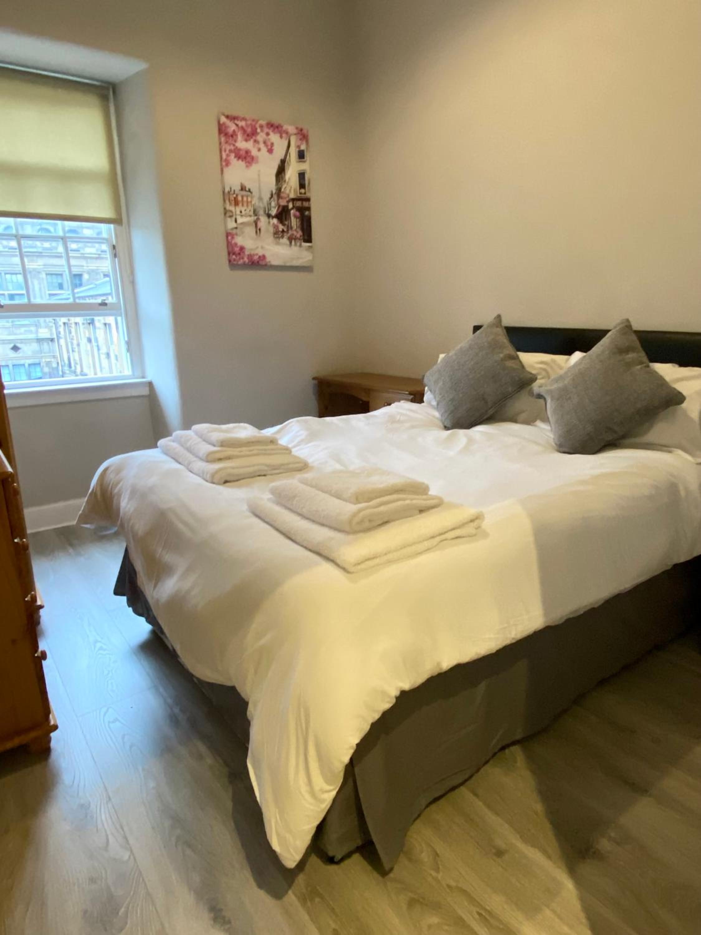 Grassmarket apartment