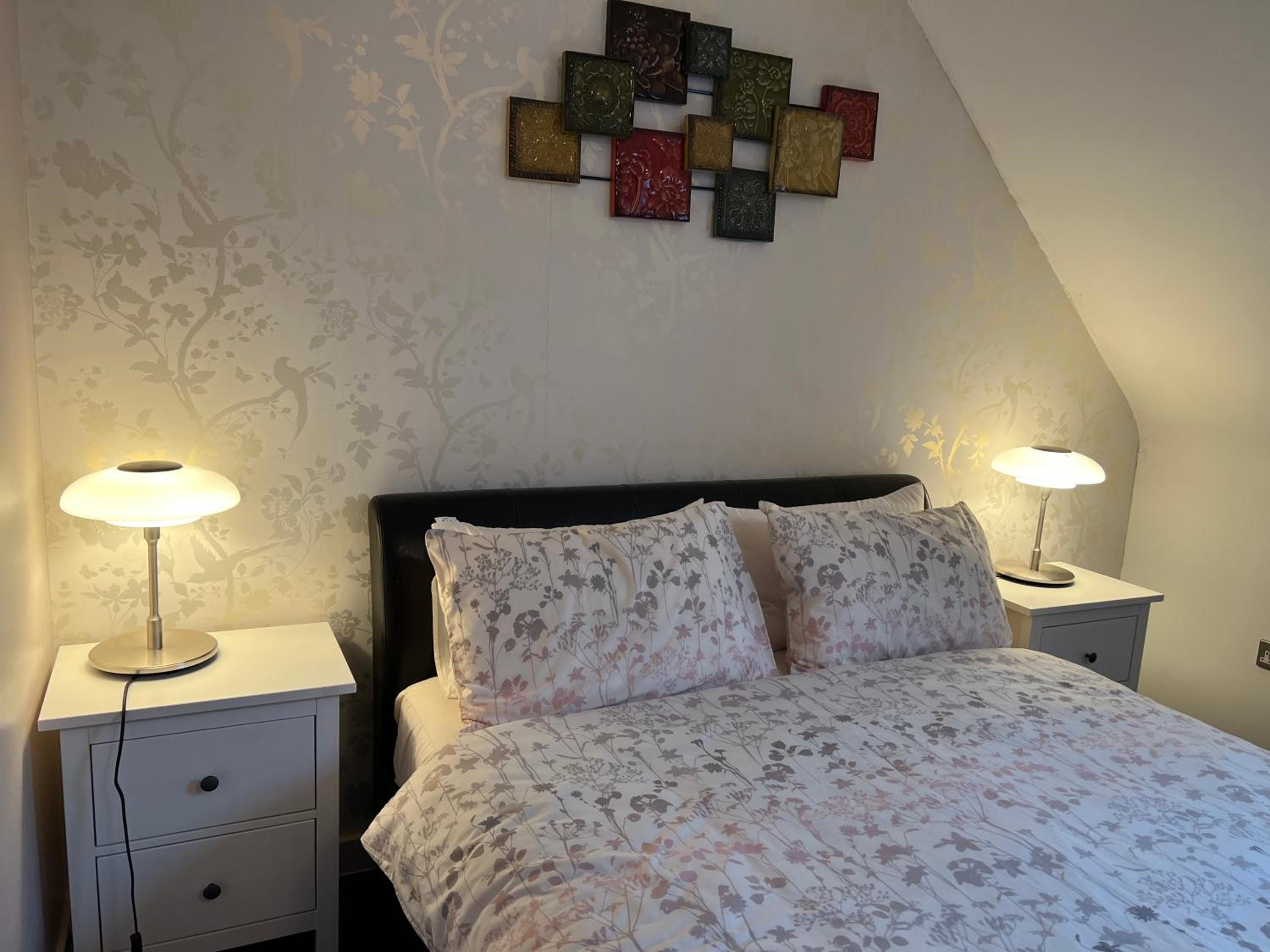 Sheffield City Centre , free Wifi & Parking - Private Room - Shared House view 5