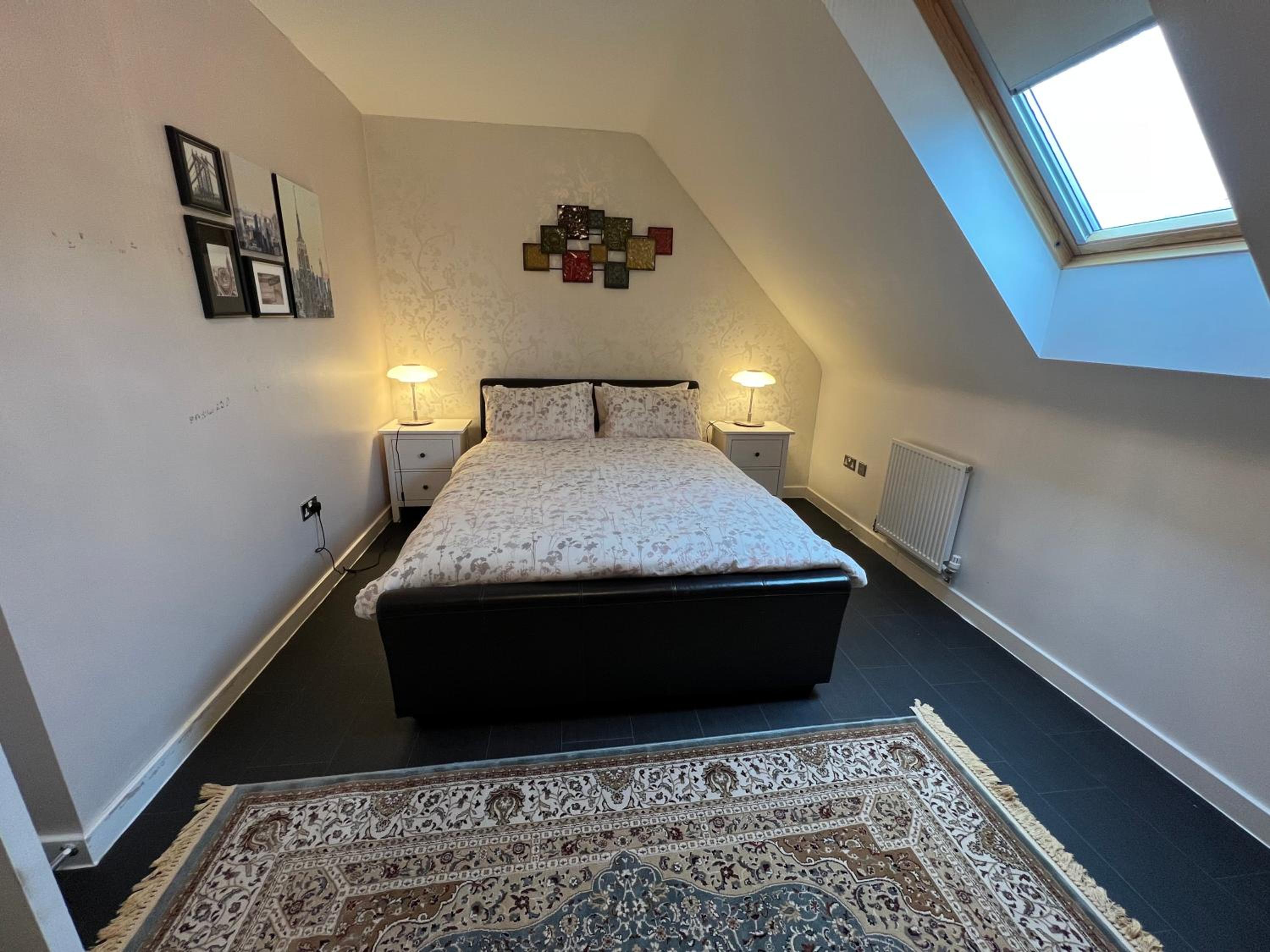 Sheffield City Centre , free Wifi & Parking - Private Room - Shared House view 4