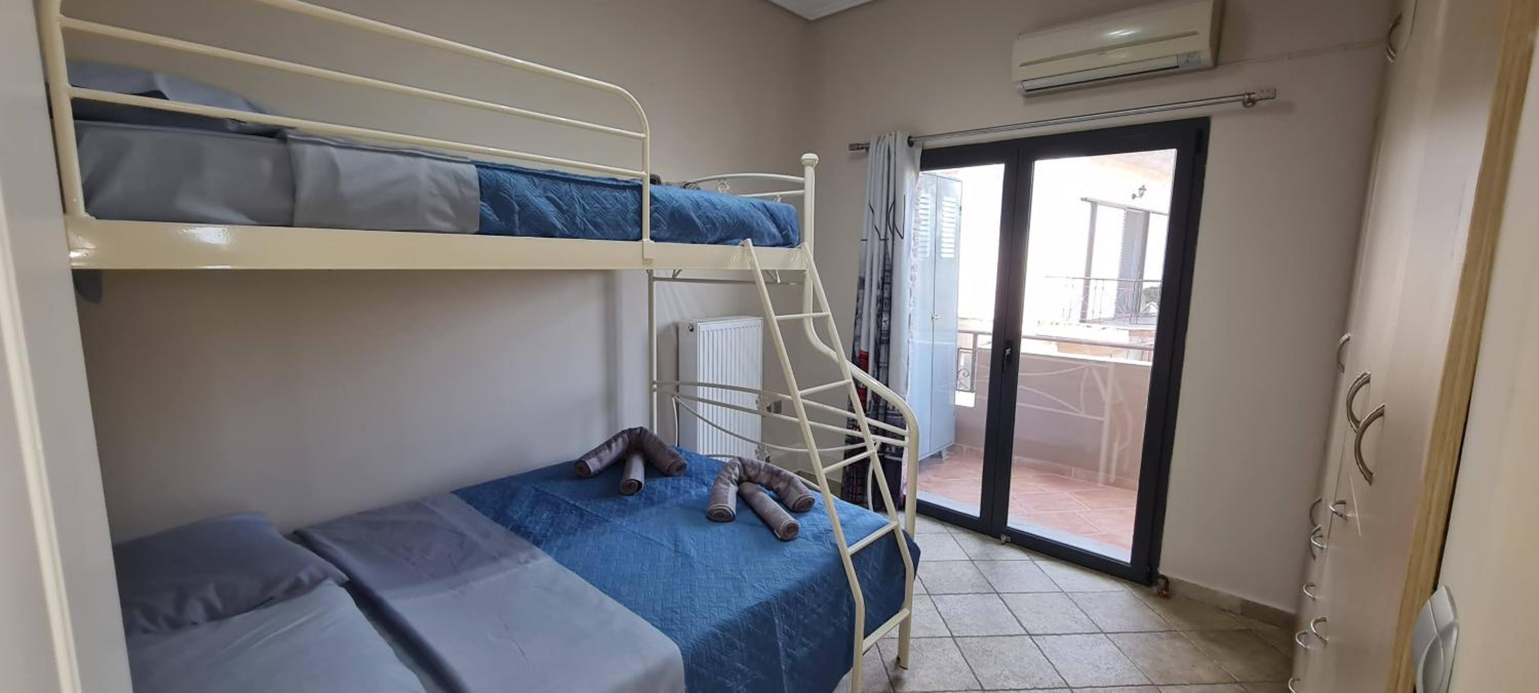 The Seagull - Quiet Retreat With Panoramic View in Nea Makri photo 4