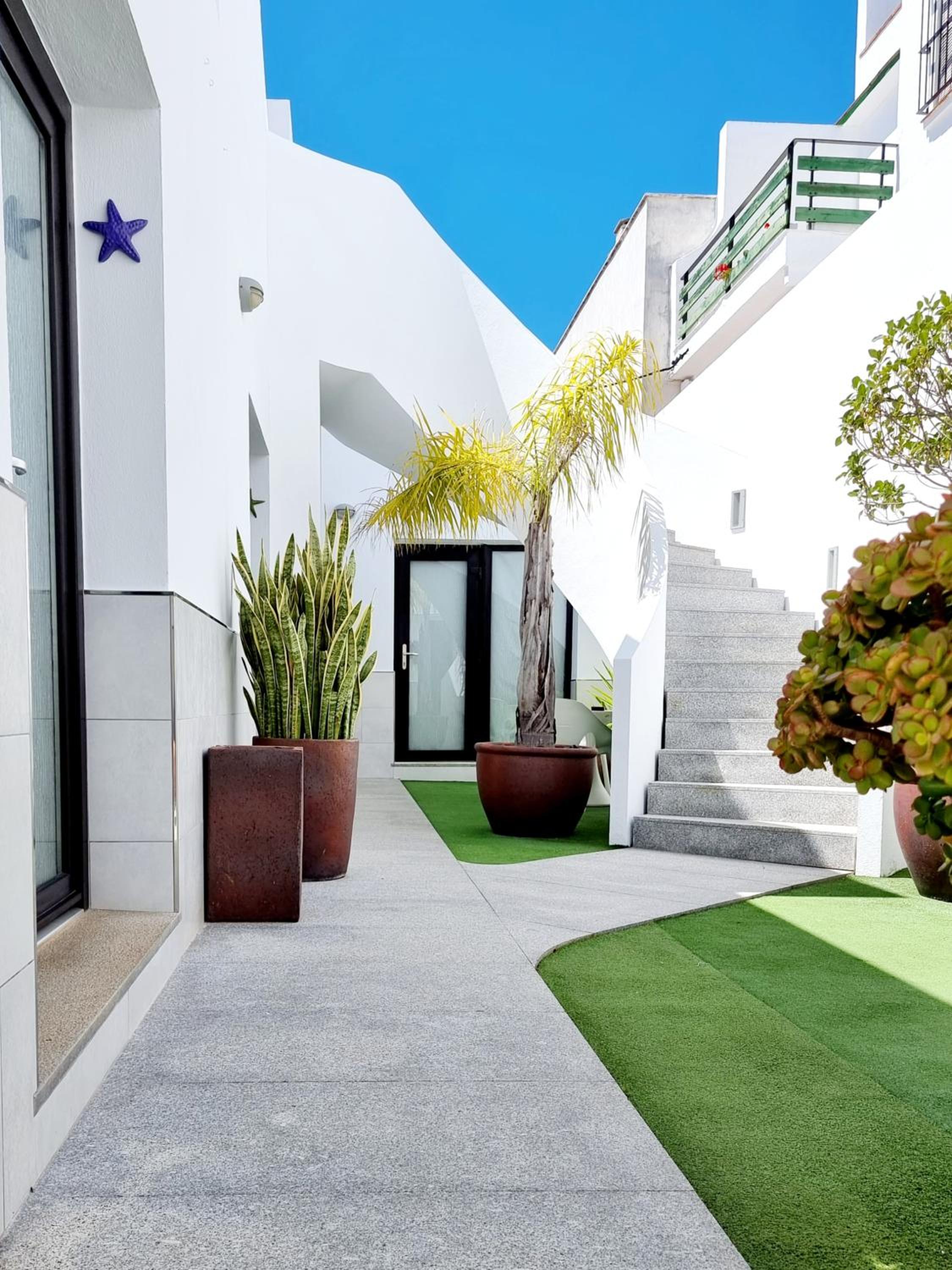 Apartamentos El Arrecife view 2