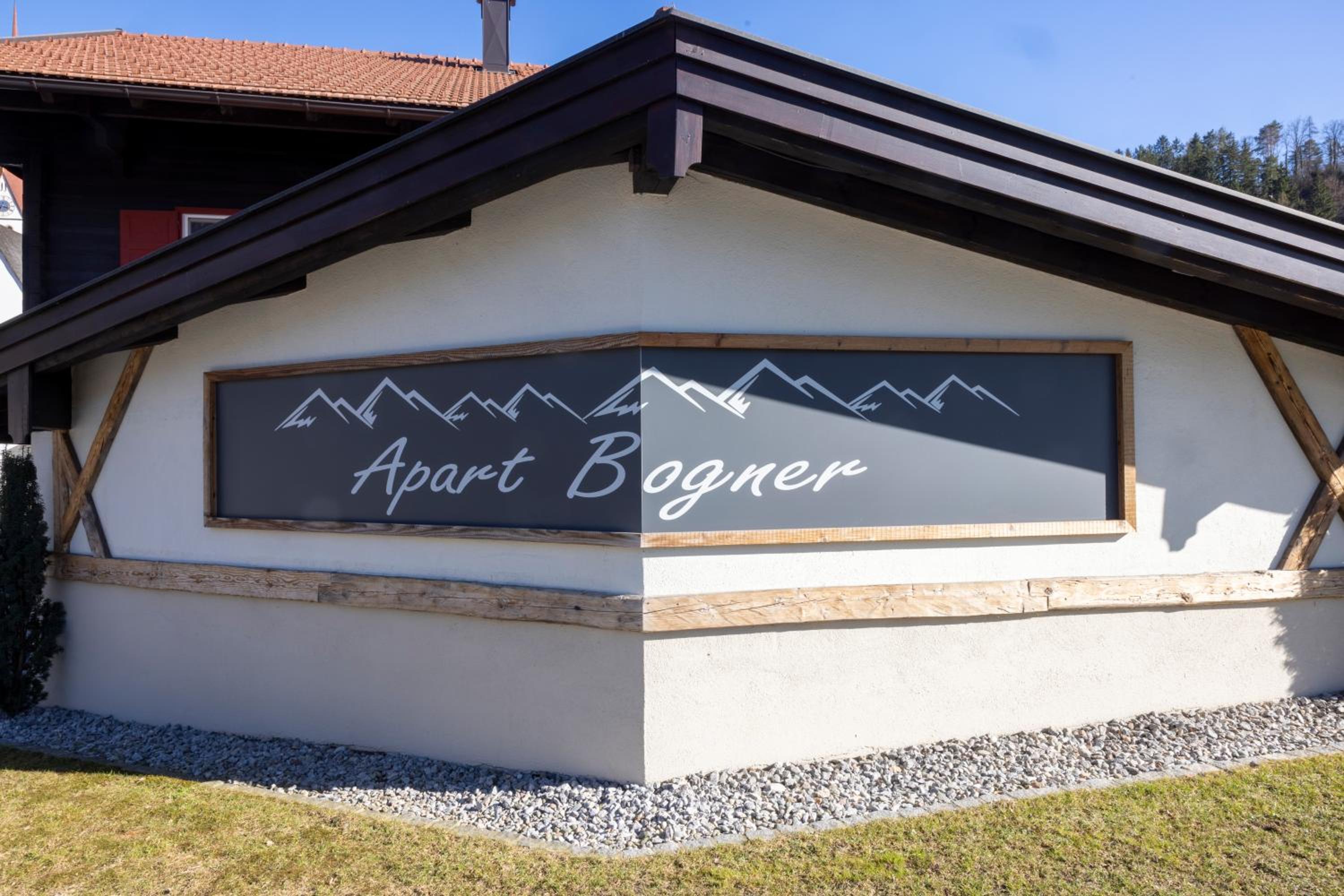 Apart Bogner