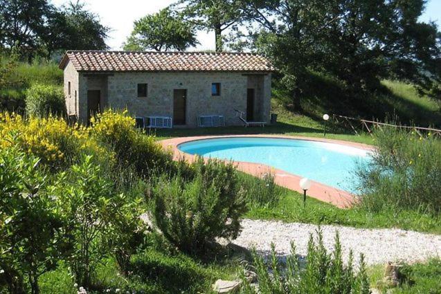 Villa Nocciola Il Poderone view 3