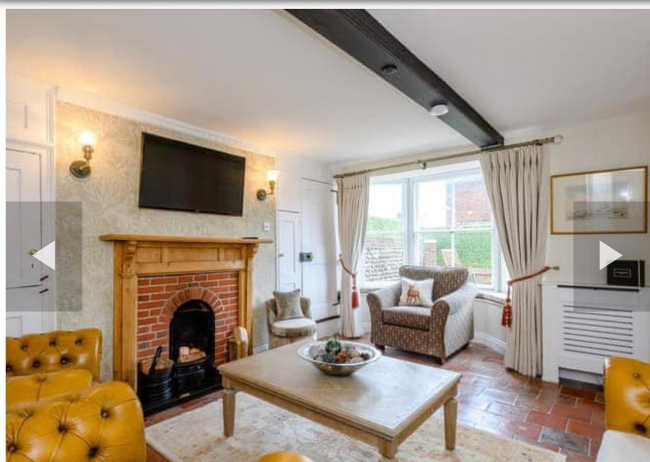 West Cottage. Central, beautiful, 2 mins to beach.