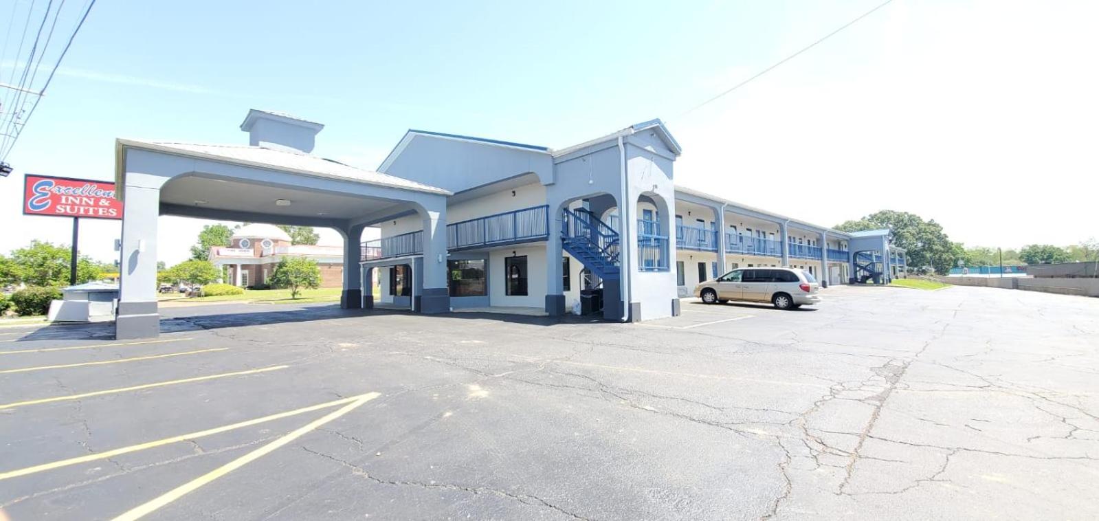 Excellent Inn & Suites