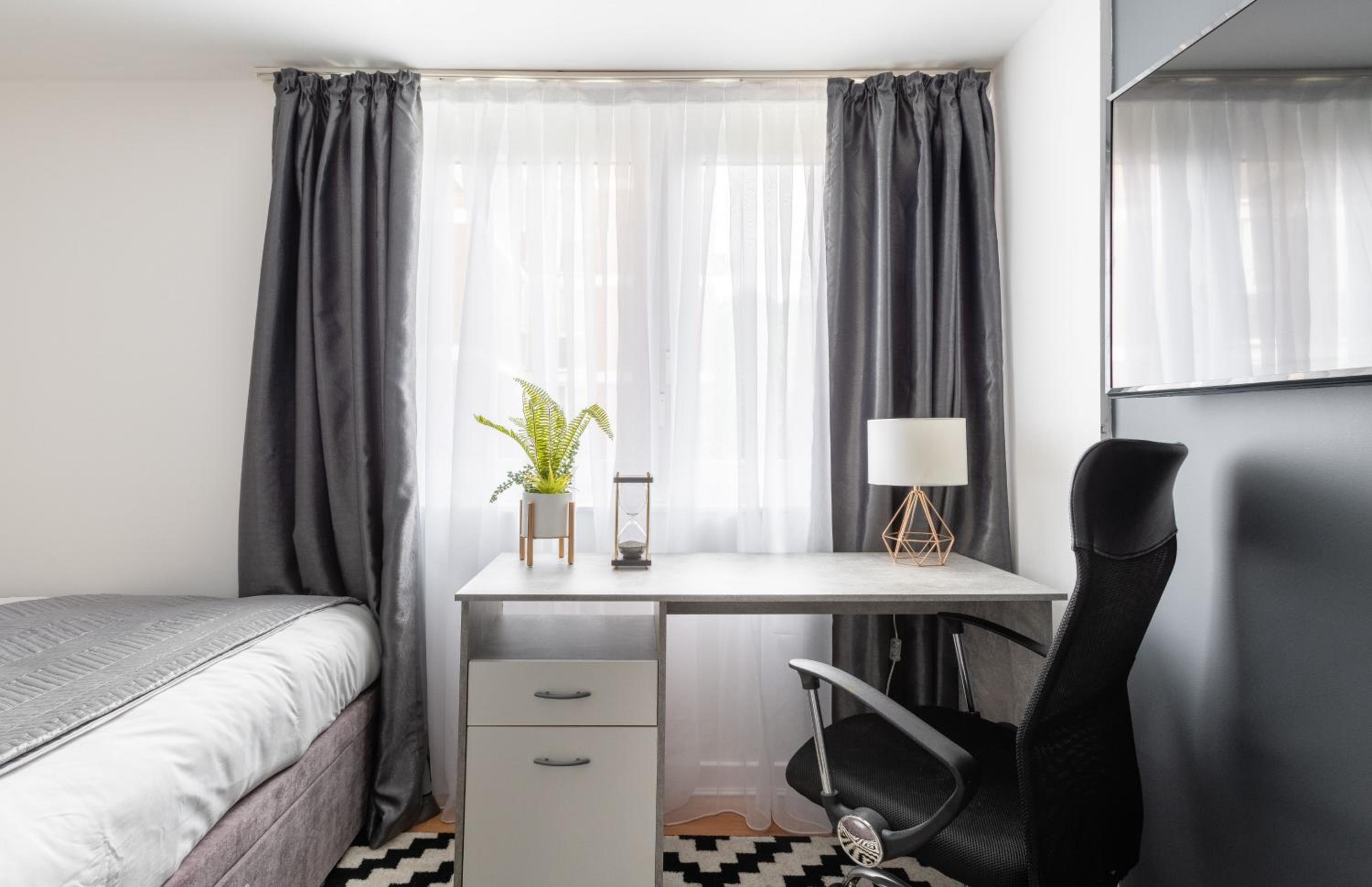 hotel room