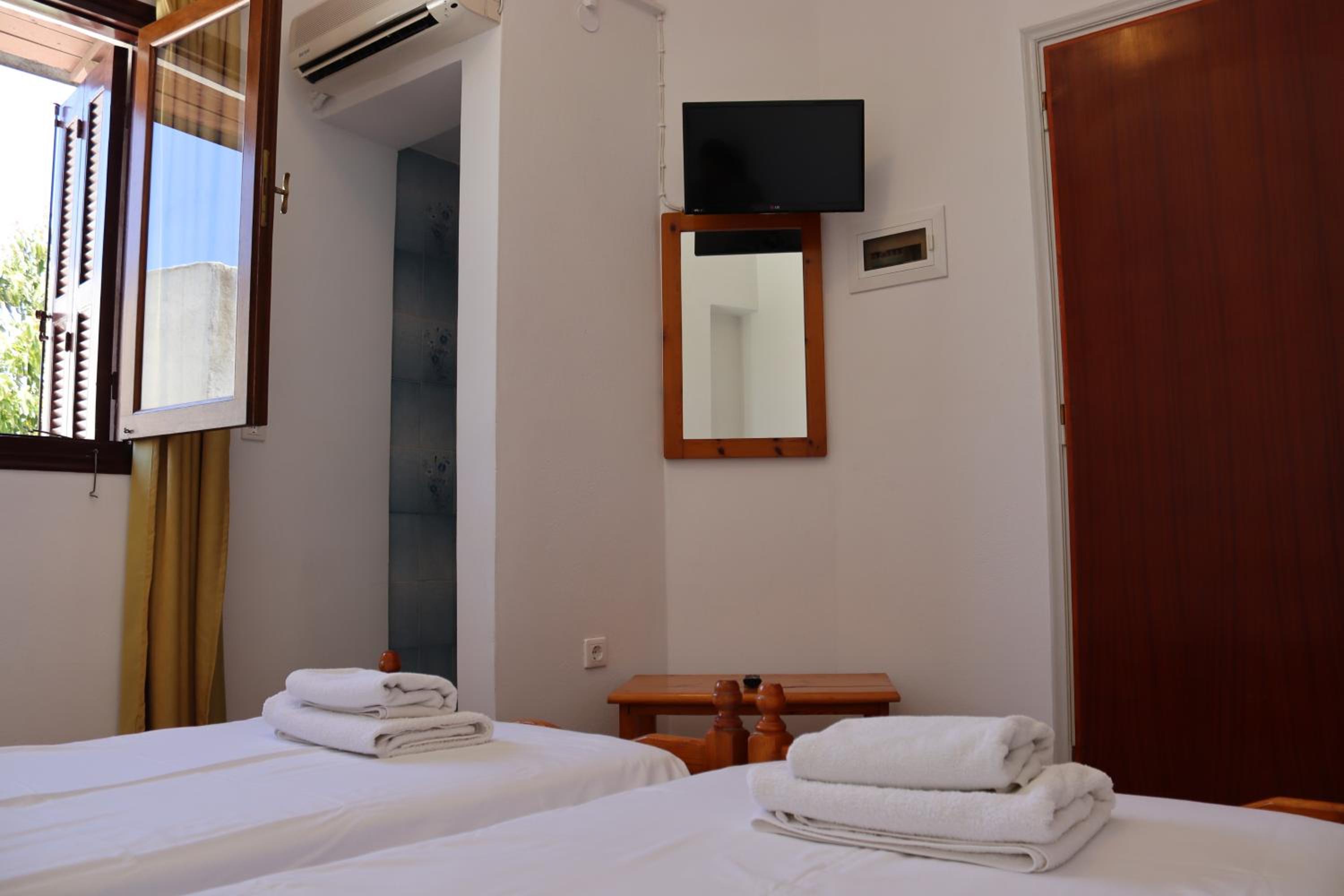 Stavros Pension