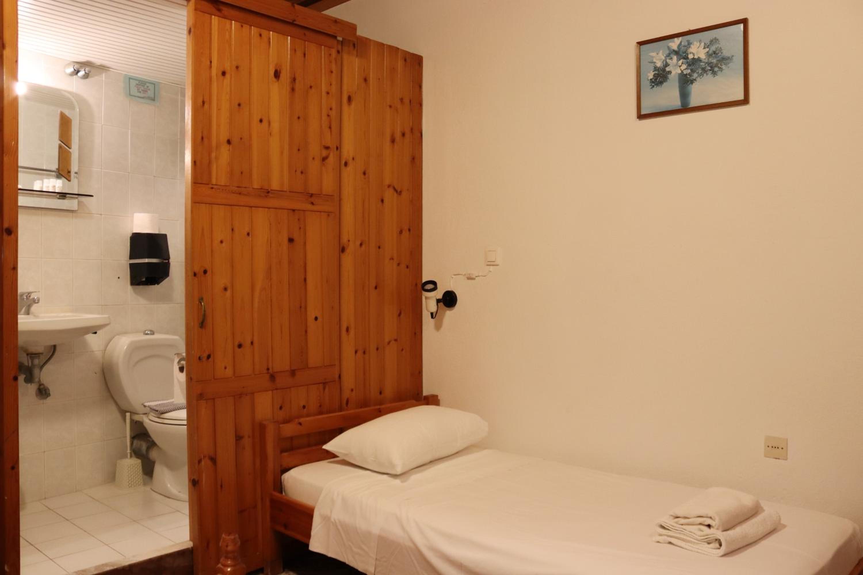 Stavros Pension