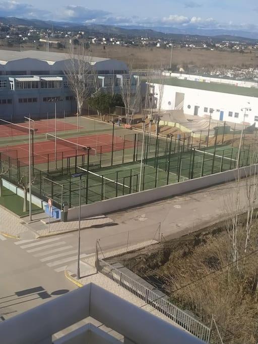 Apartamento céntrico en la playa con piscina.