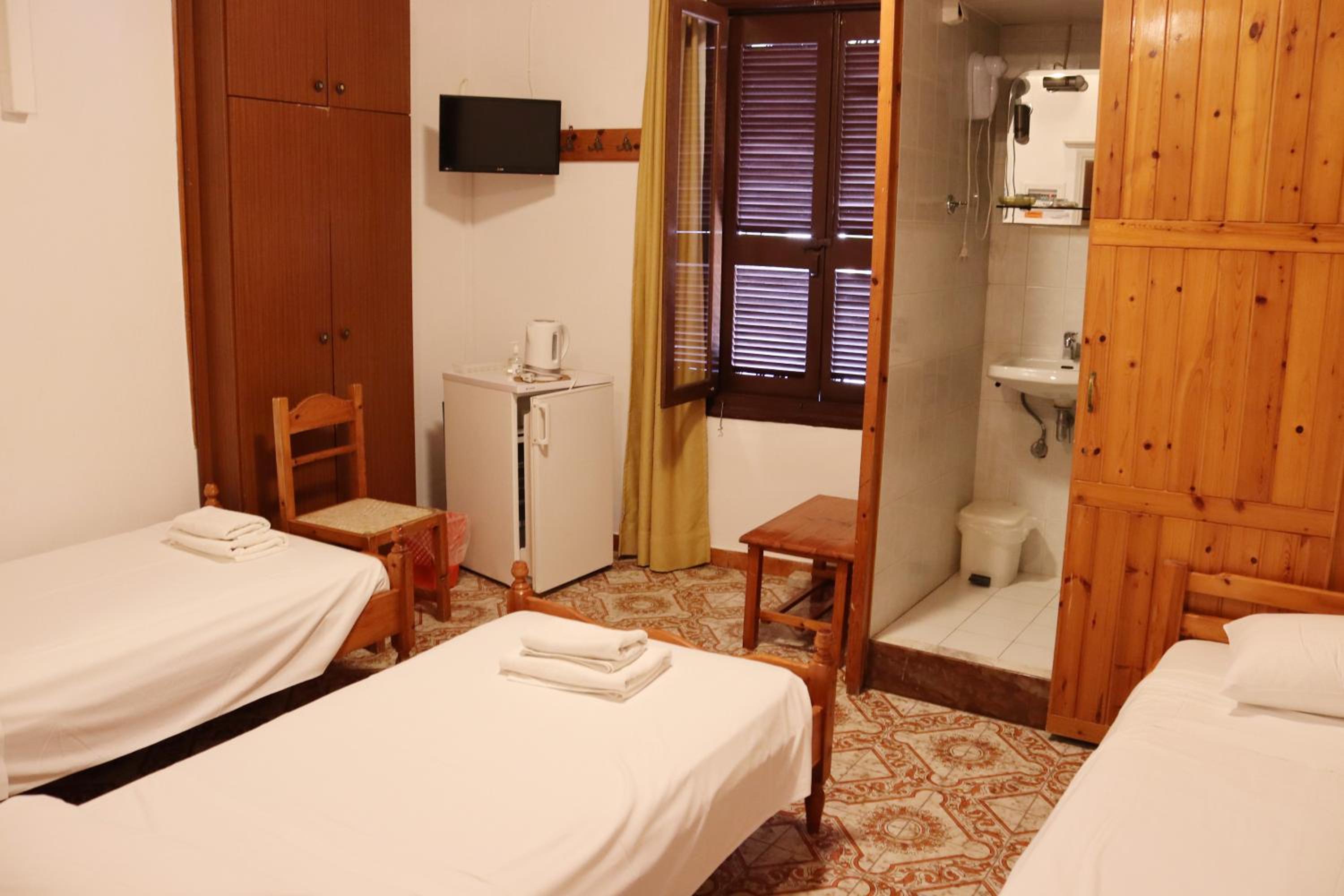 Stavros Pension