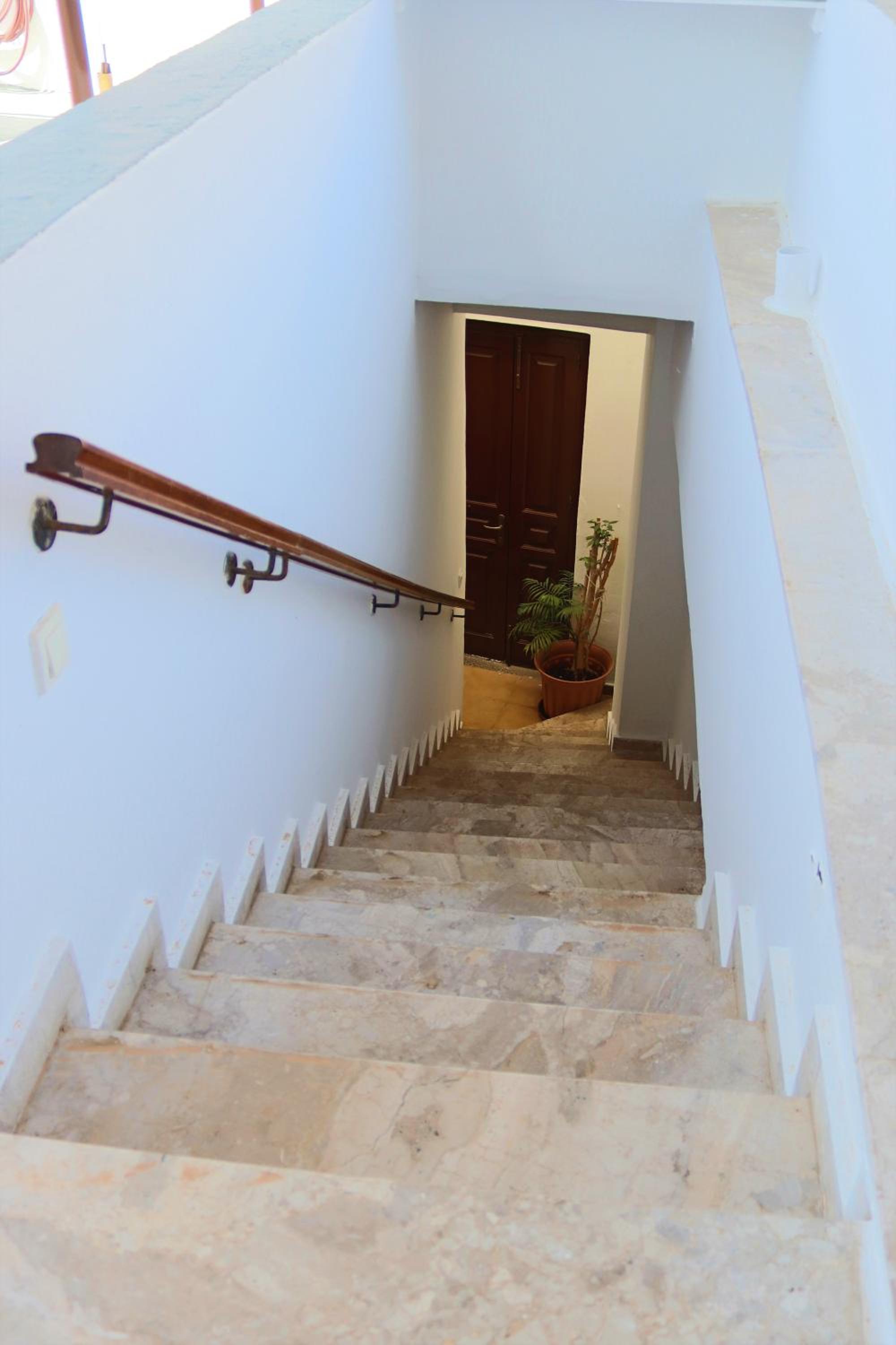 Stavros Pension