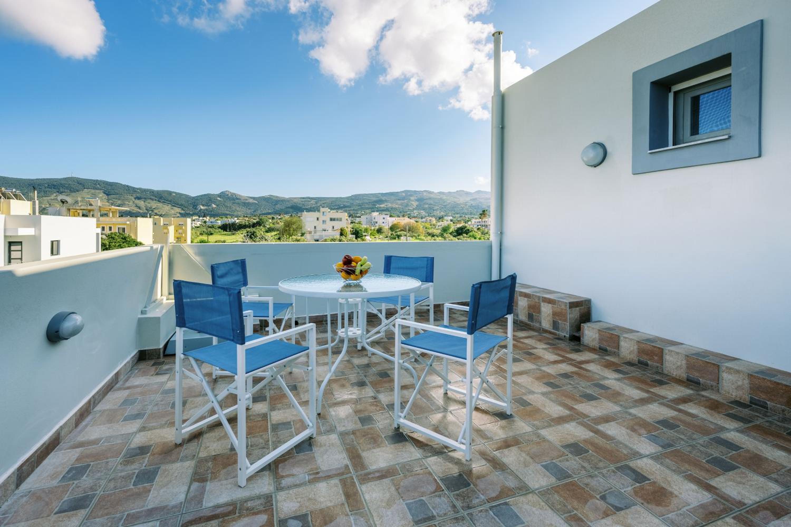 Hotel DINA'S Apartment in Kos - Image 1