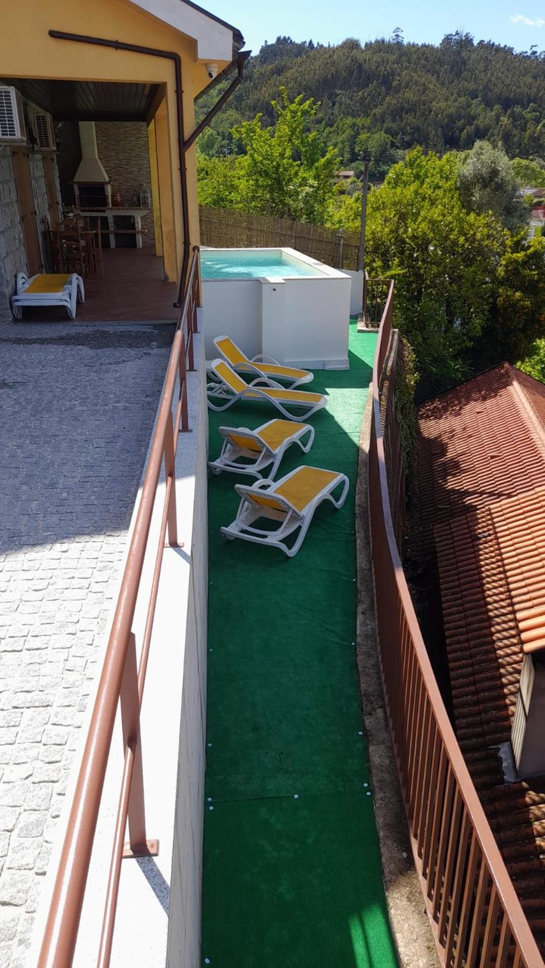 Casa Amarela da Caniçada view 4