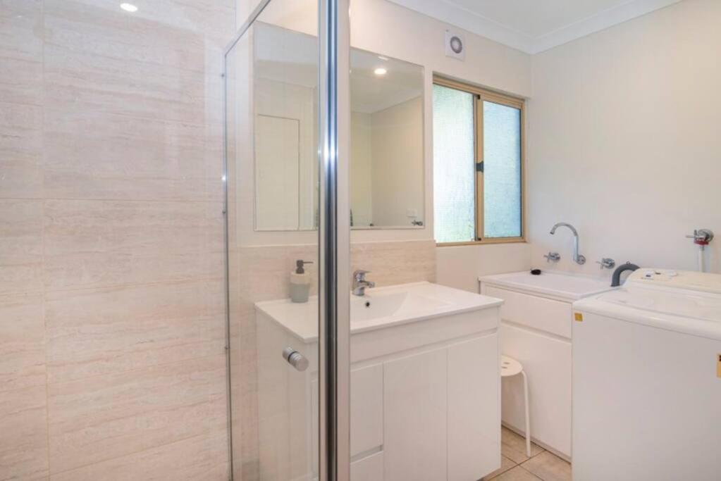 Ocean View walk to the beach & Surfers Point - Margaret River Properties