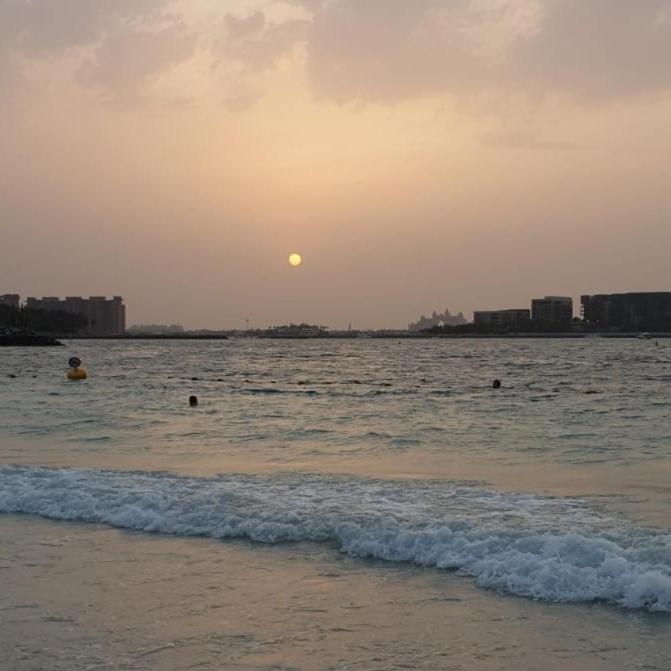 2 Bedroom Deluxe Beach Apartment Al Marjan